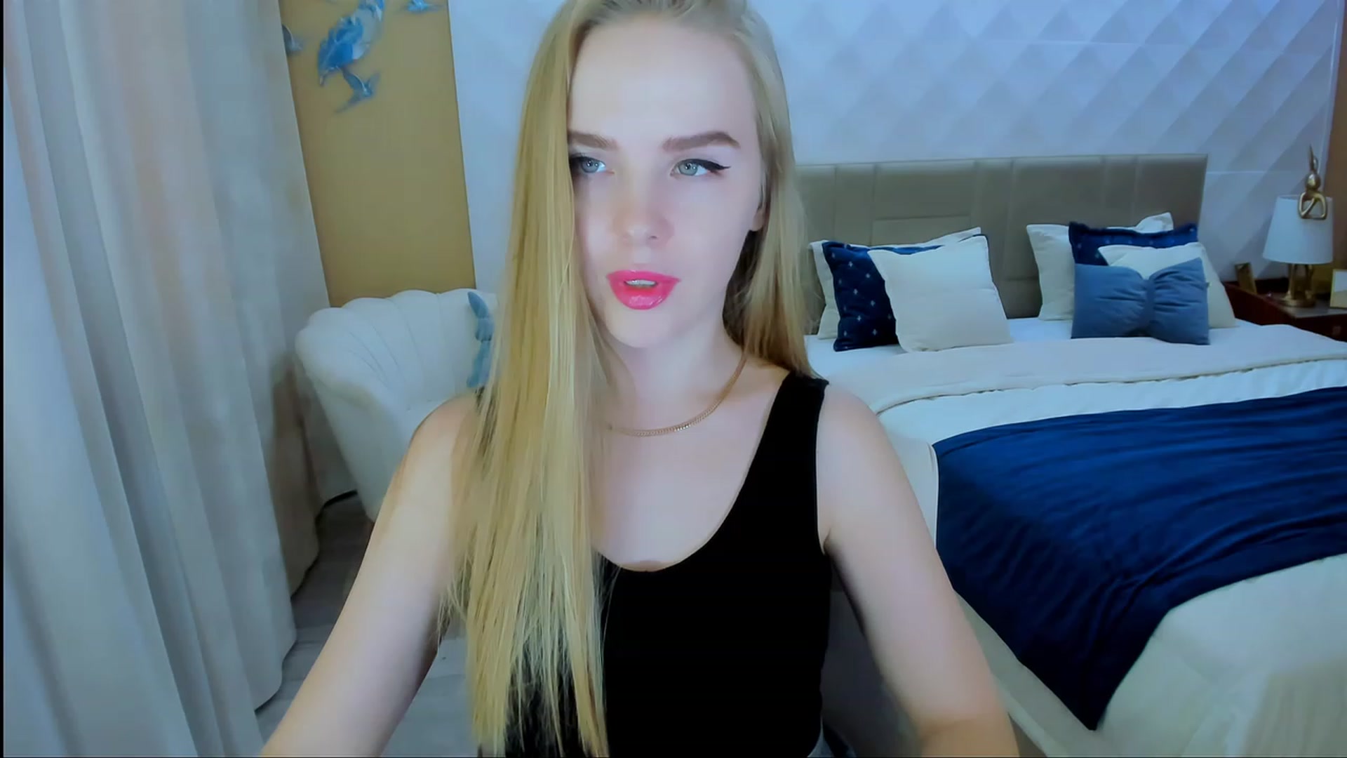 Gallery image thumbnail from Honey_Lucky's myfreecams stream on, 11/17/2023, 09:35 image 9 of 20