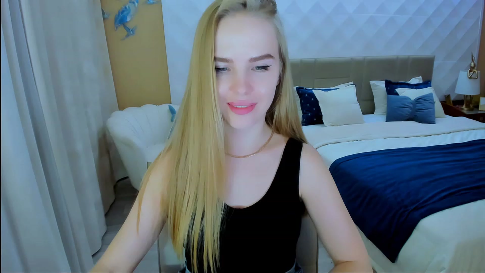 Gallery image thumbnail from Honey_Lucky's myfreecams stream on, 11/17/2023, 11:42 image 17 of 20