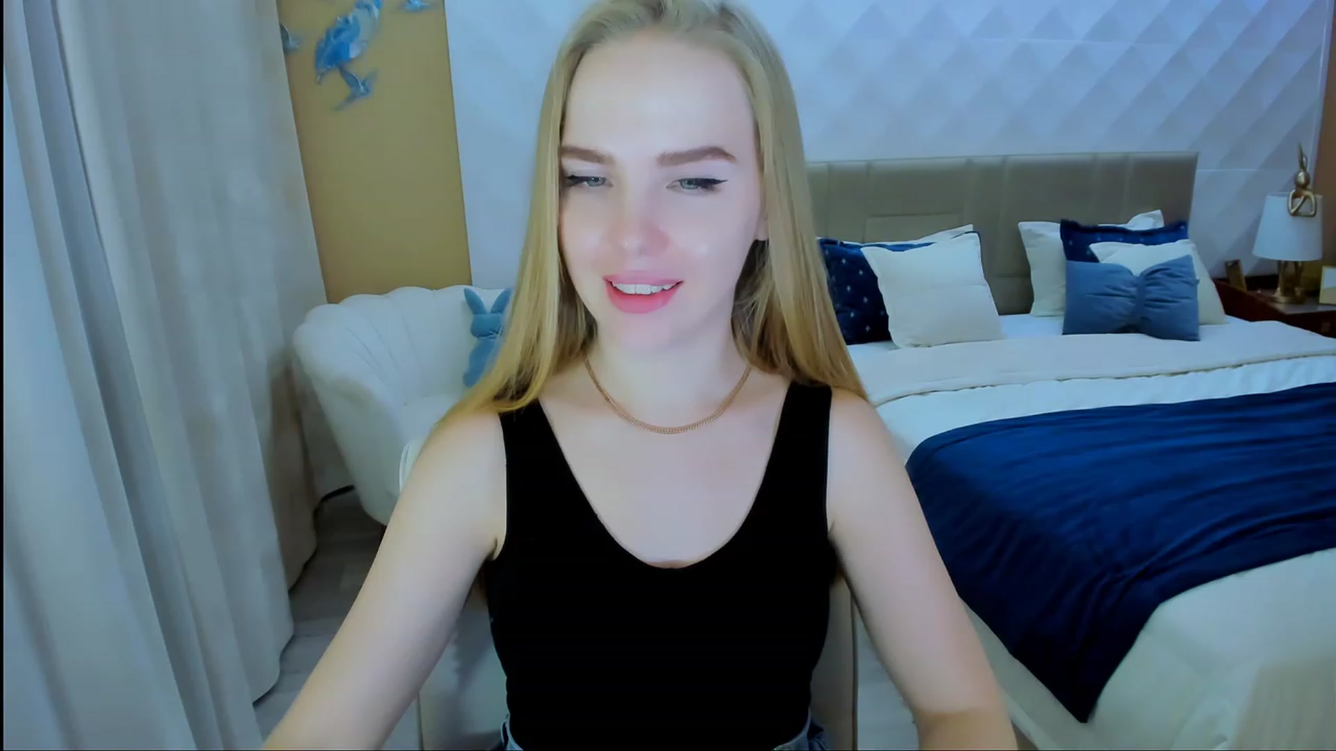 Gallery image thumbnail from Honey_Lucky's myfreecams stream on, 11/17/2023, 11:42 image 4 of 20
