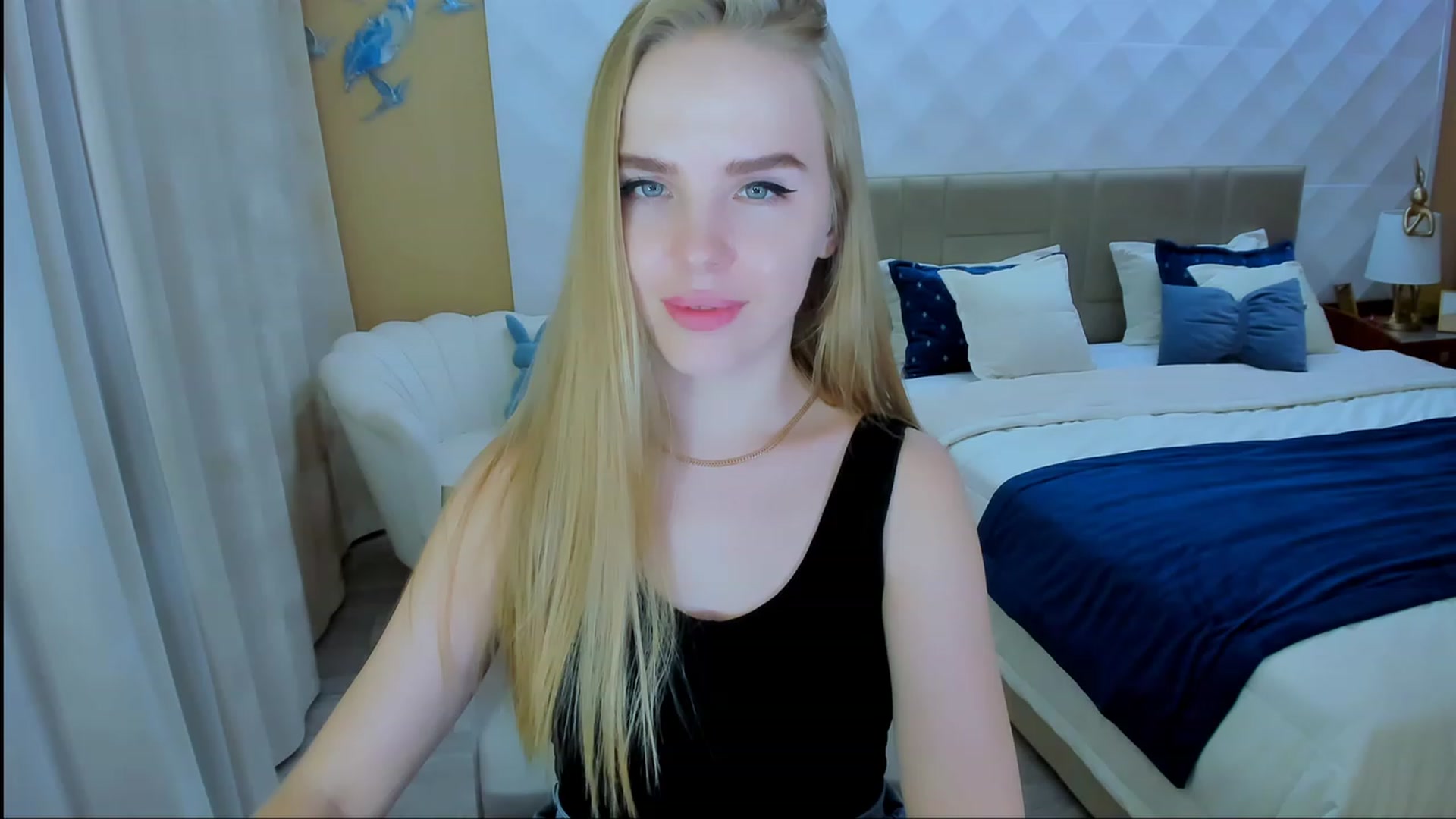 Gallery image thumbnail from Honey_Lucky's myfreecams stream on, 11/17/2023, 11:42 image 19 of 20
