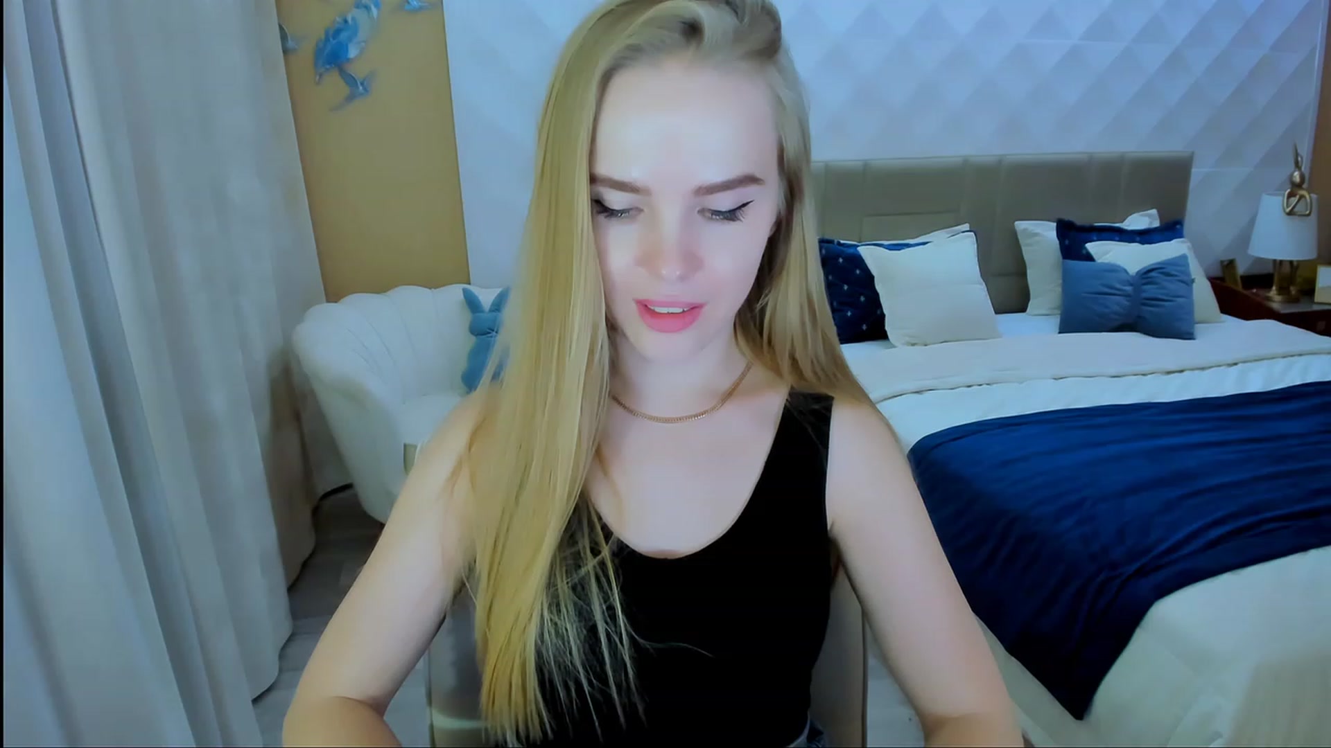 Gallery image thumbnail from Honey_Lucky's myfreecams stream on, 11/17/2023, 11:42 image 11 of 20
