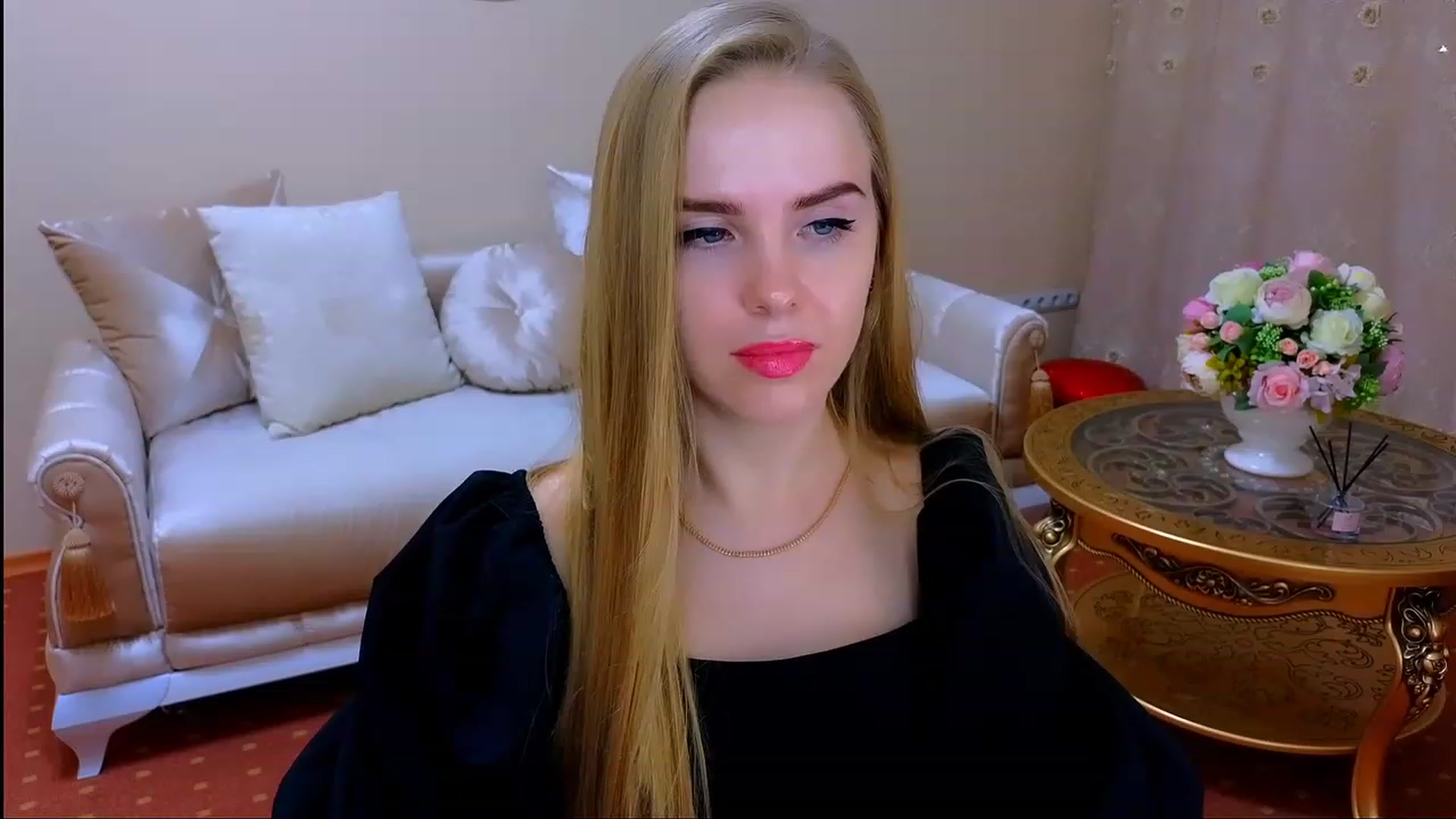 Gallery image thumbnail from Honey_Lucky's myfreecams stream on, 11/18/2023, 16:14 image 16 of 20