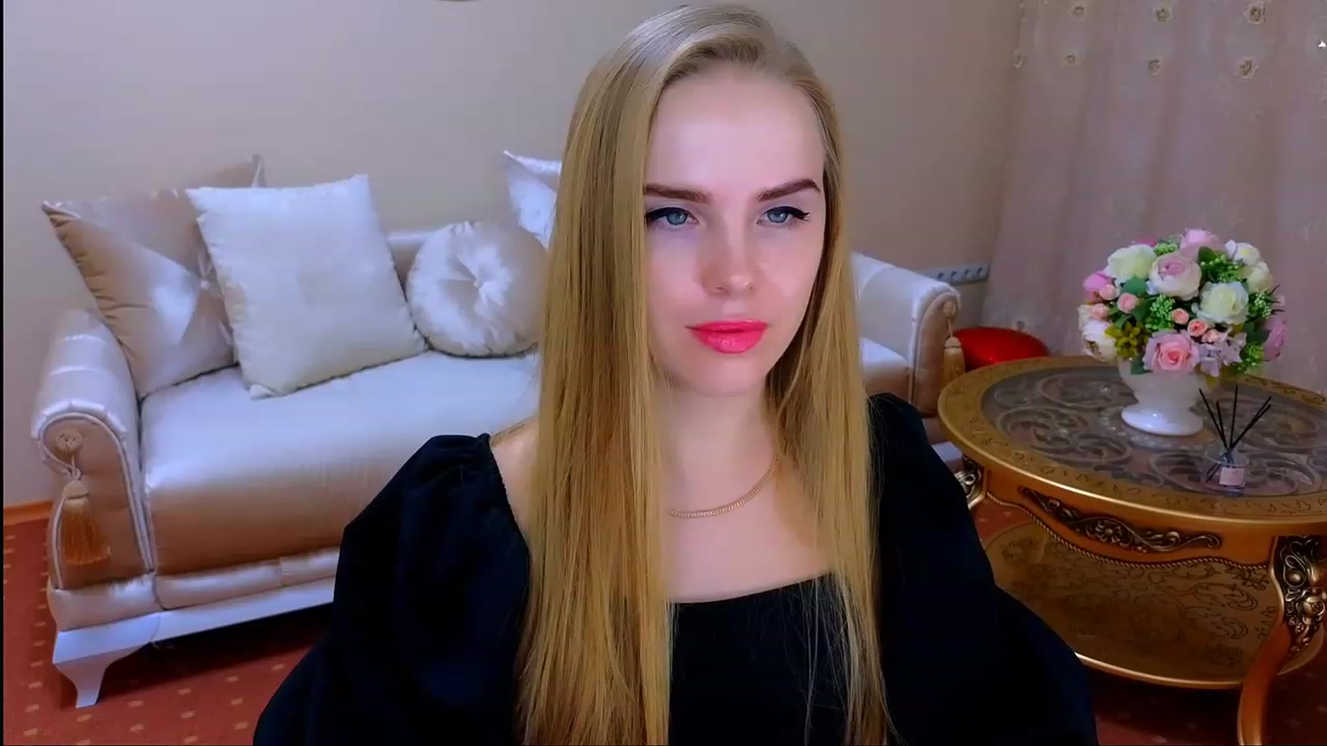 Gallery image thumbnail from Honey_Lucky's myfreecams stream on, 11/18/2023, 16:14 image 4 of 20
