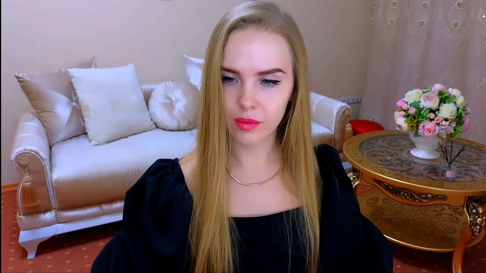 Gallery image thumbnail from Honey_Lucky's myfreecams stream on, 11/18/2023, 16:14 image 1 of 20