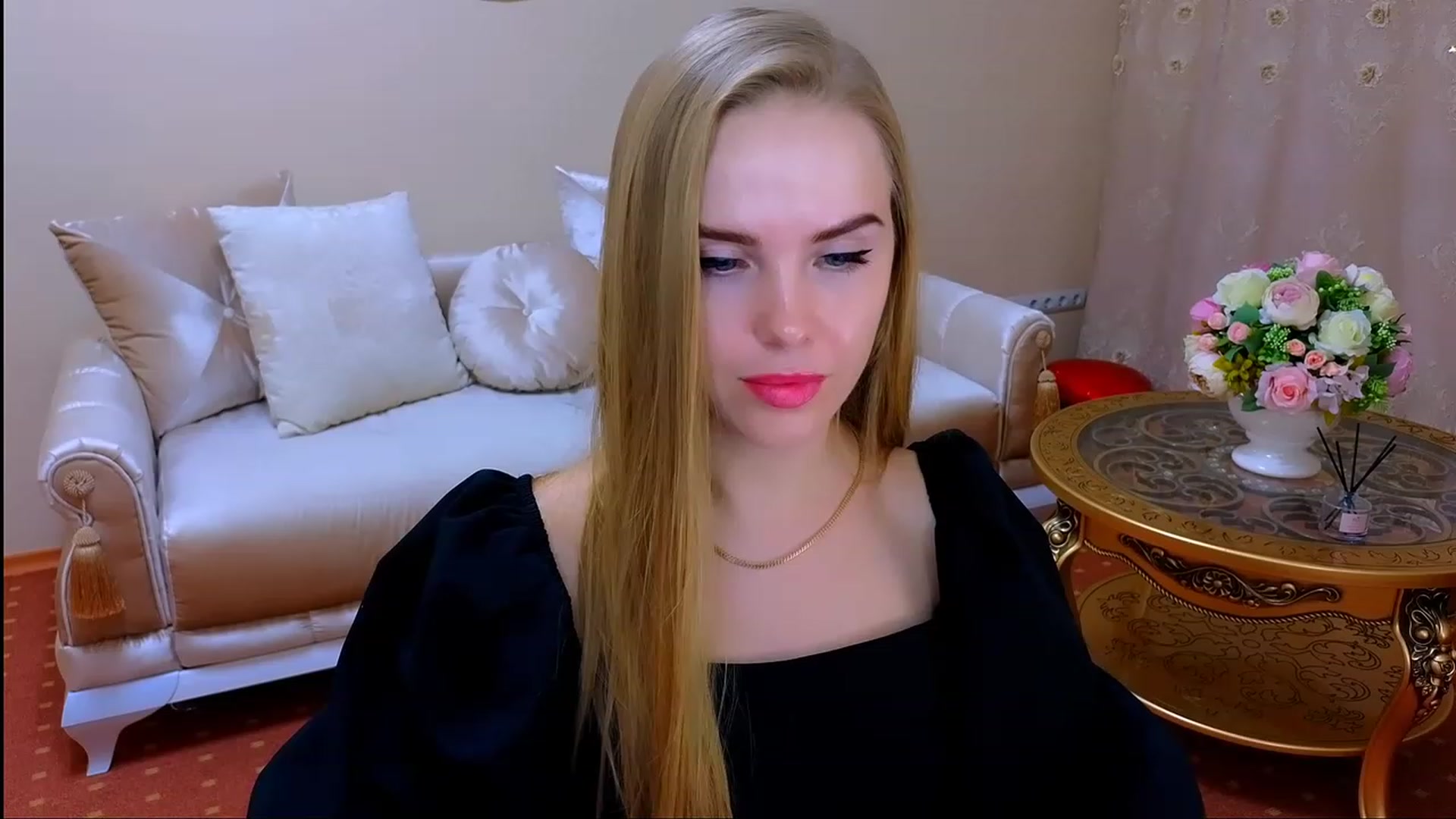 Gallery image thumbnail from Honey_Lucky's myfreecams stream on, 11/18/2023, 16:28 image 14 of 20