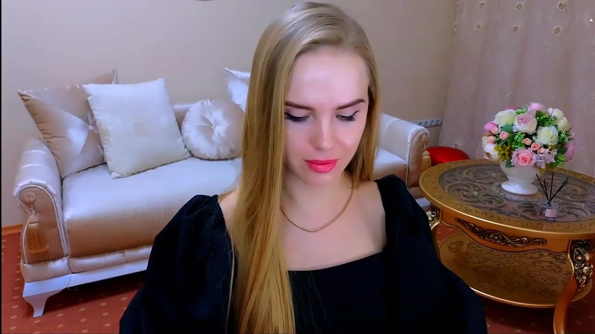 Gallery image thumbnail from Honey_Lucky's myfreecams stream on, 11/18/2023, 16:28 image 2 of 20