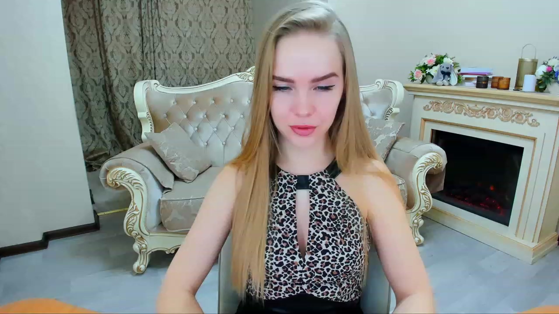 Gallery image thumbnail from Honey_Lucky's myfreecams stream on, 11/19/2023, 11:57 image 8 of 20