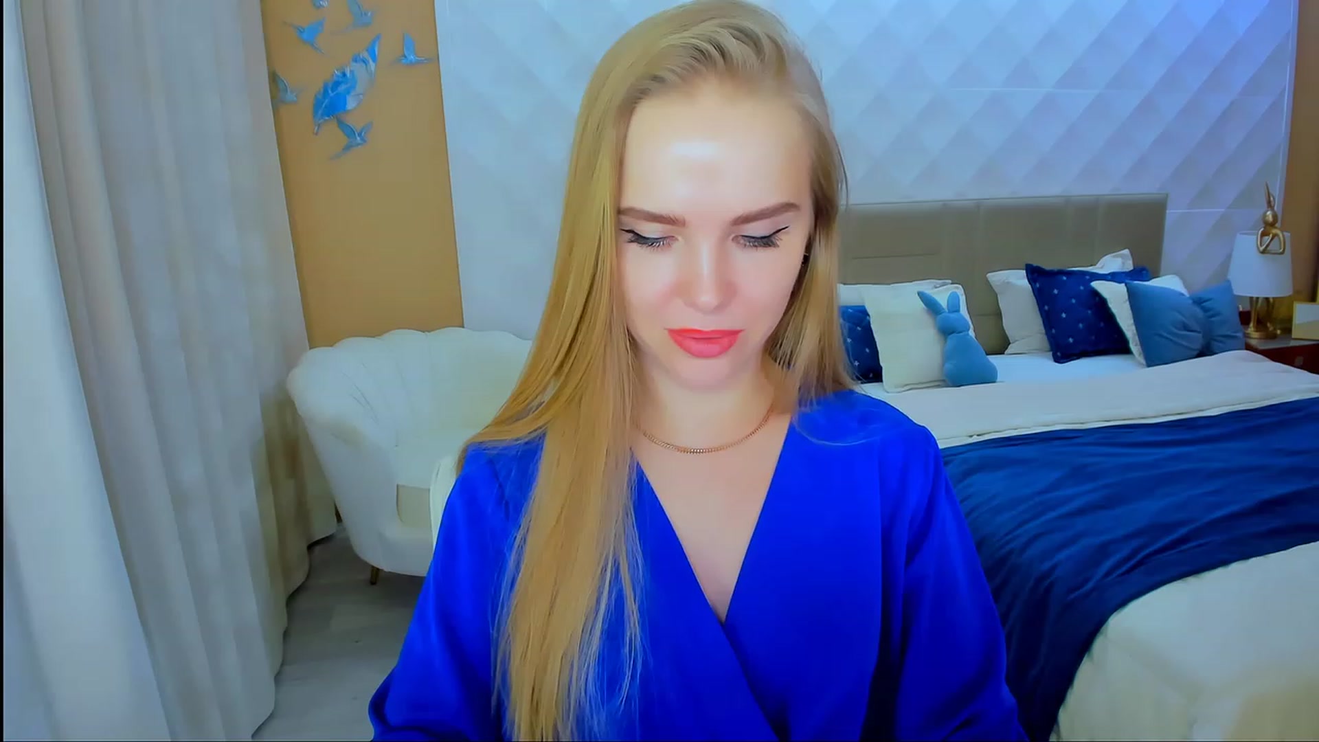 Gallery image thumbnail from Honey_Lucky's myfreecams stream on, 11/22/2023, 15:47 image 8 of 20