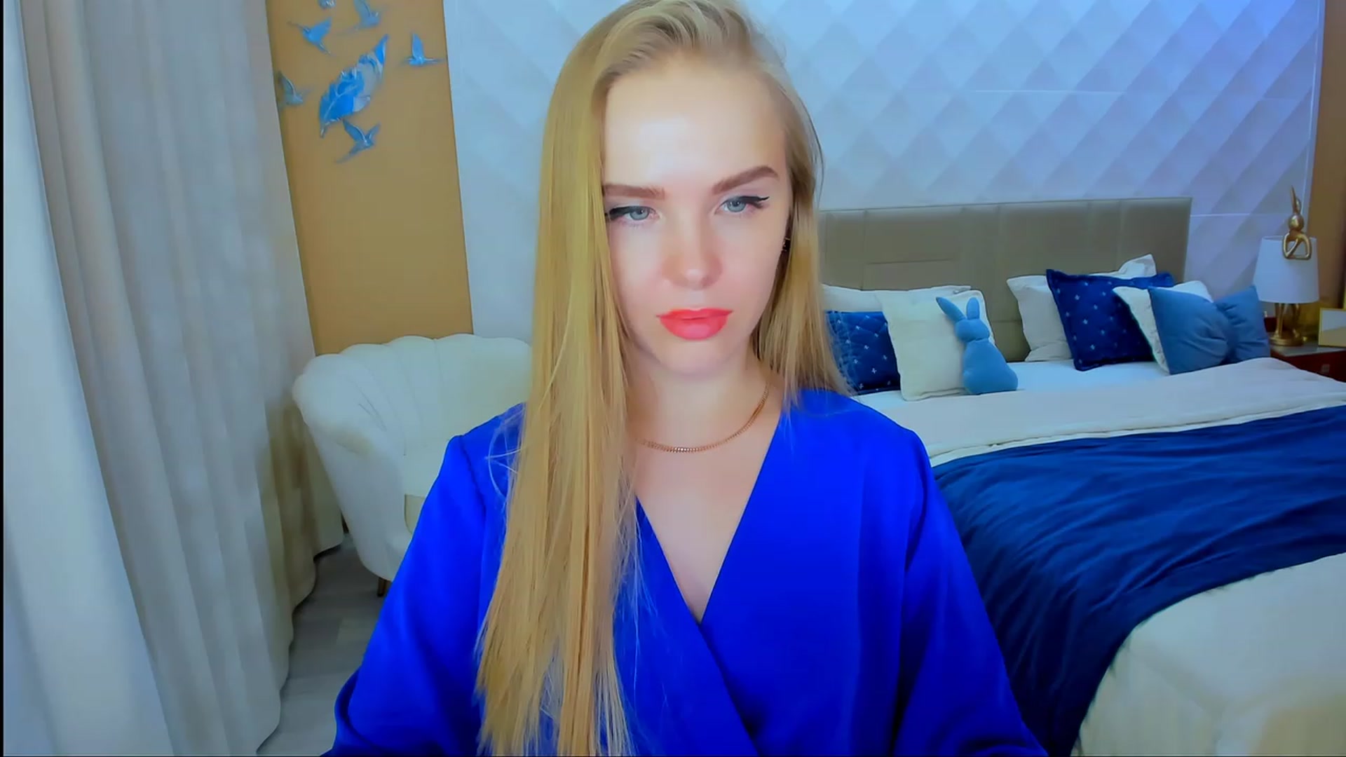 Gallery image thumbnail from Honey_Lucky's myfreecams stream on, 11/22/2023, 15:47 image 3 of 20