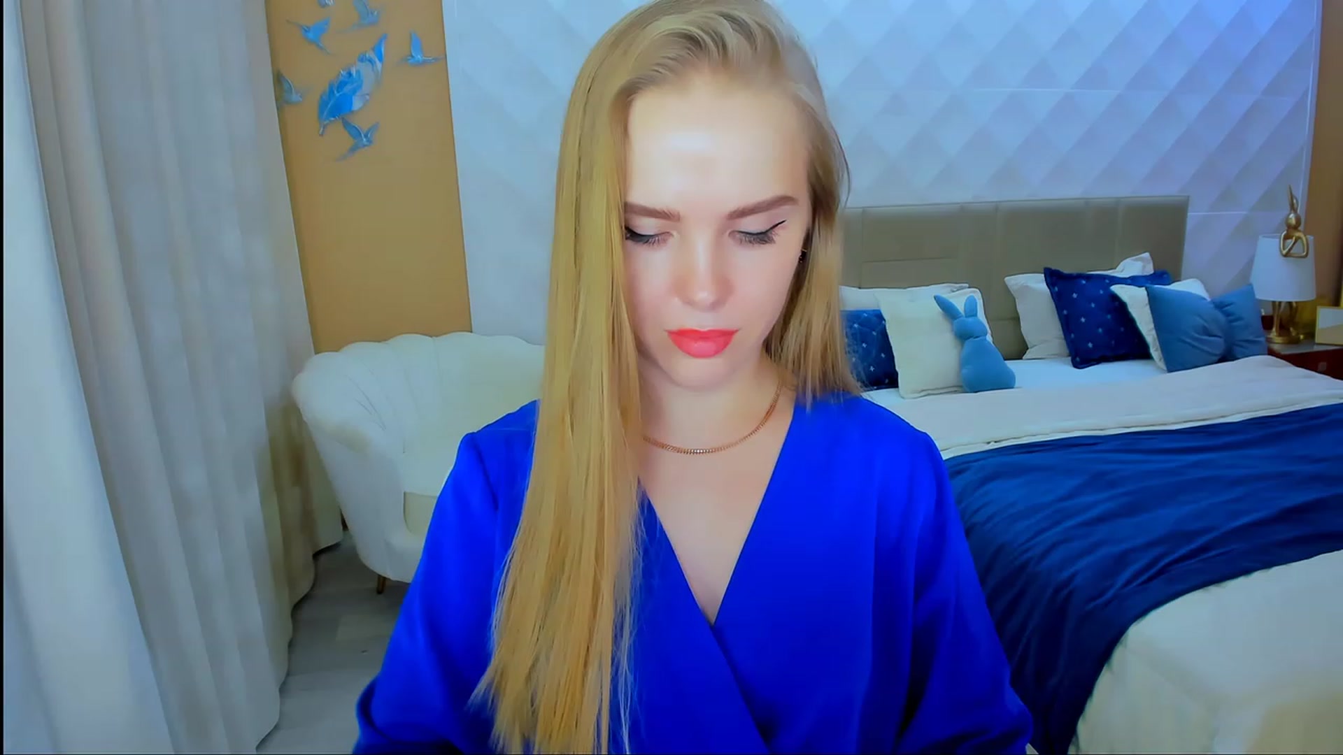 Gallery image thumbnail from Honey_Lucky's myfreecams stream on, 11/22/2023, 15:47 image 1 of 20