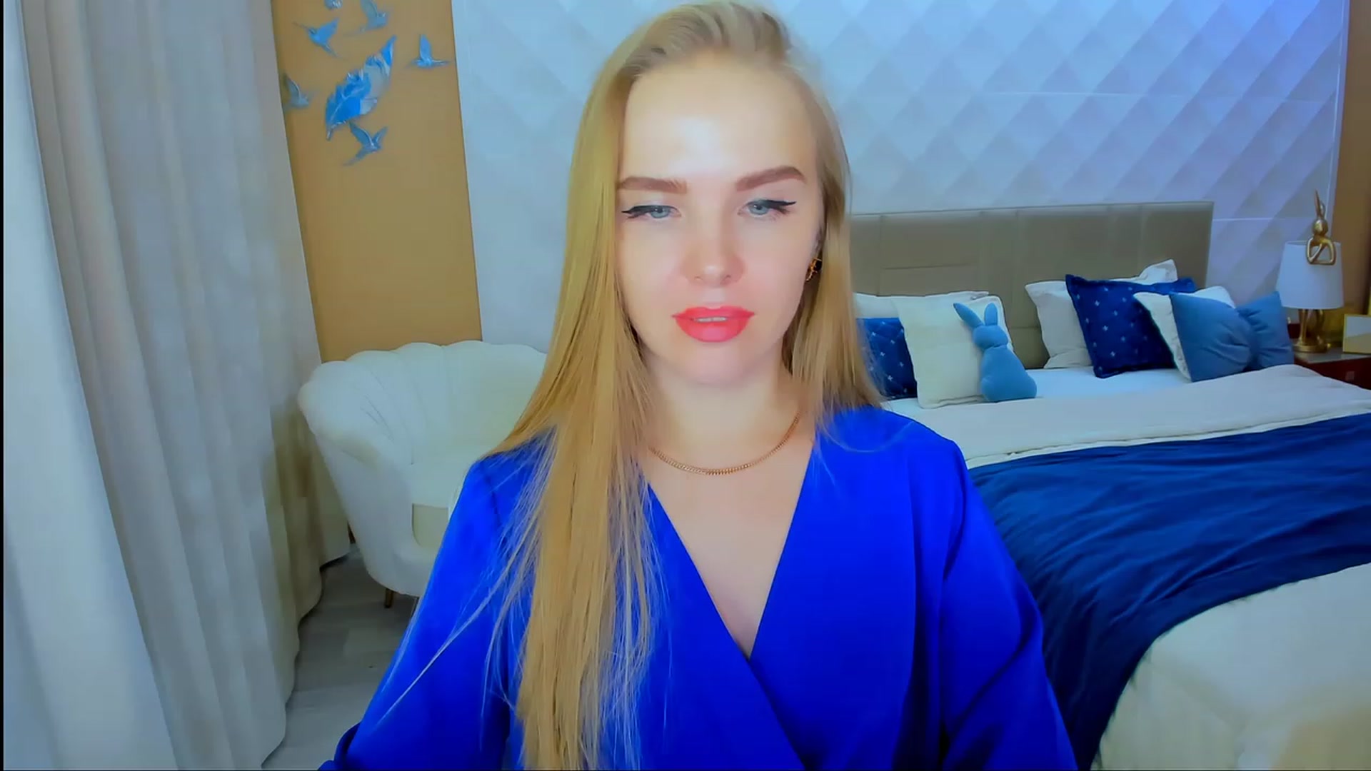 Gallery image thumbnail from Honey_Lucky's myfreecams stream on, 11/22/2023, 15:47 image 7 of 20