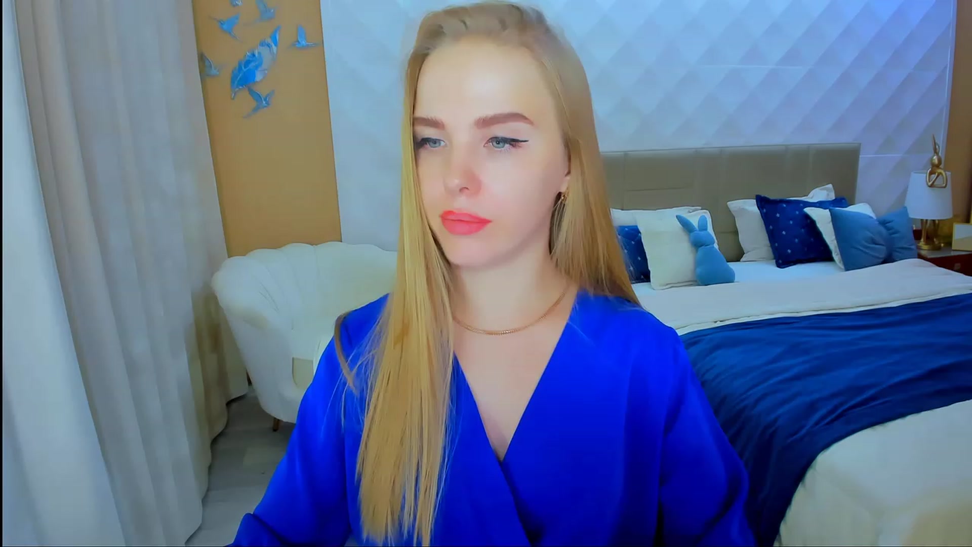 Gallery image thumbnail from Honey_Lucky's myfreecams stream on, 11/22/2023, 15:47 image 19 of 20