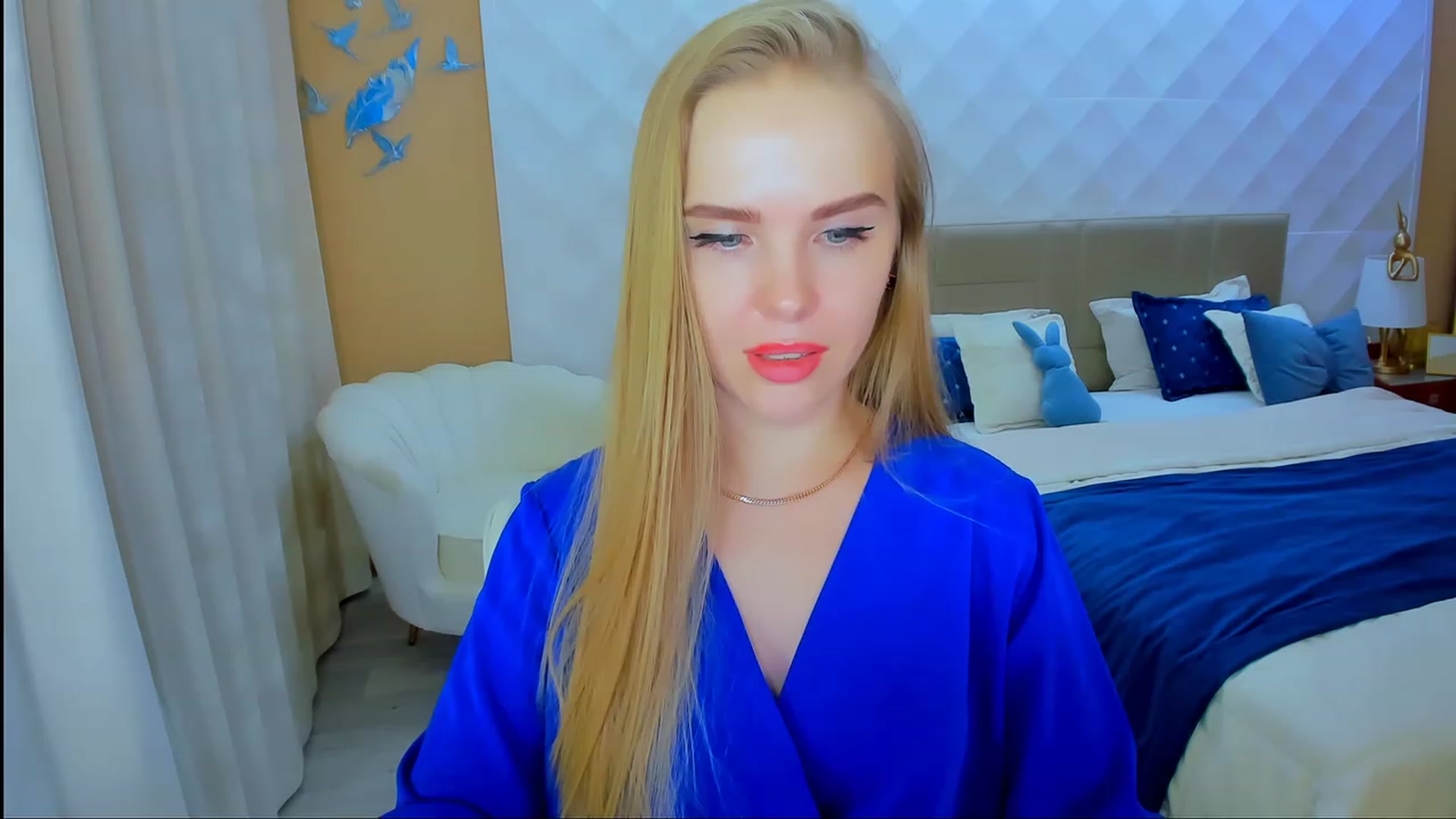 Gallery image thumbnail from Honey_Lucky's myfreecams stream on, 11/22/2023, 15:47 image 10 of 20