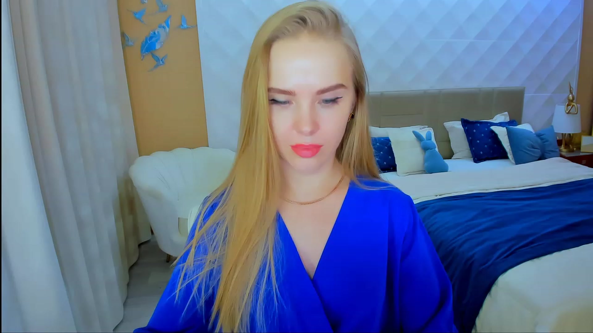 Gallery image thumbnail from Honey_Lucky's myfreecams stream on, 11/22/2023, 15:47 image 13 of 20