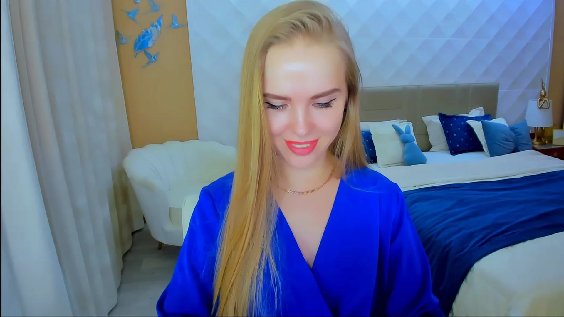 Gallery image thumbnail from Honey_Lucky's myfreecams stream on, 11/22/2023, 15:47 image 9 of 20