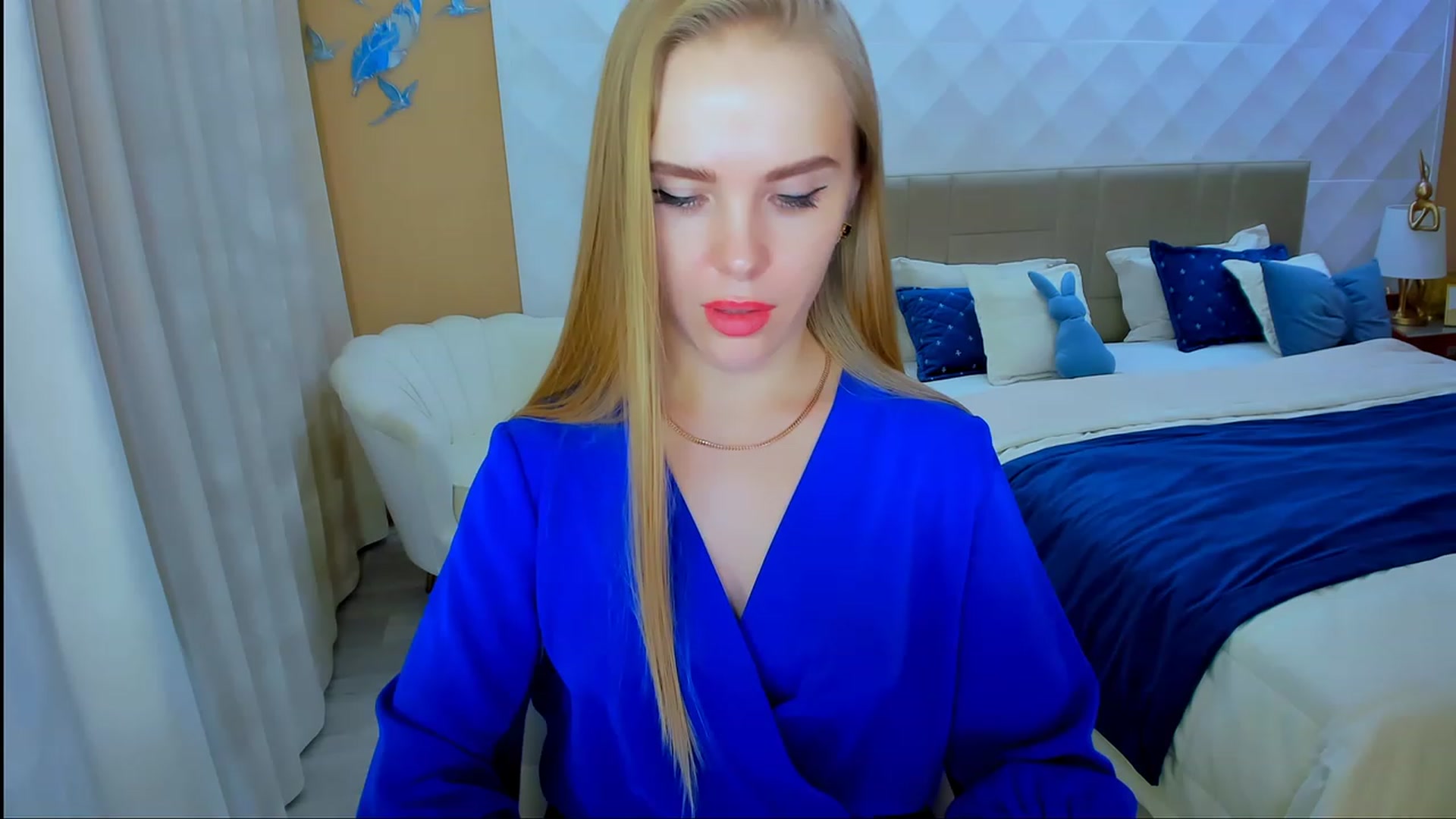 Gallery image thumbnail from Honey_Lucky's myfreecams stream on, 11/22/2023, 17:44 image 7 of 20