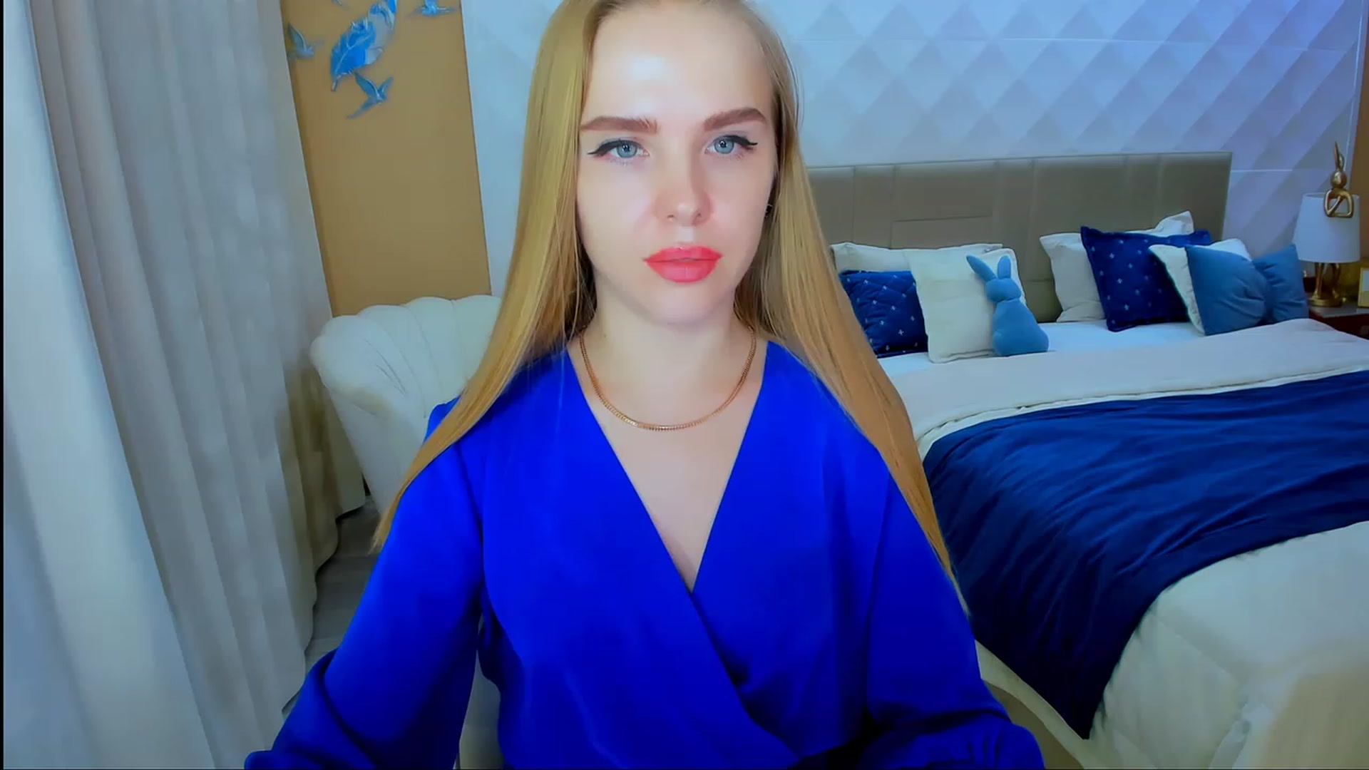 Gallery image thumbnail from Honey_Lucky's myfreecams stream on, 11/22/2023, 17:44 image 2 of 20