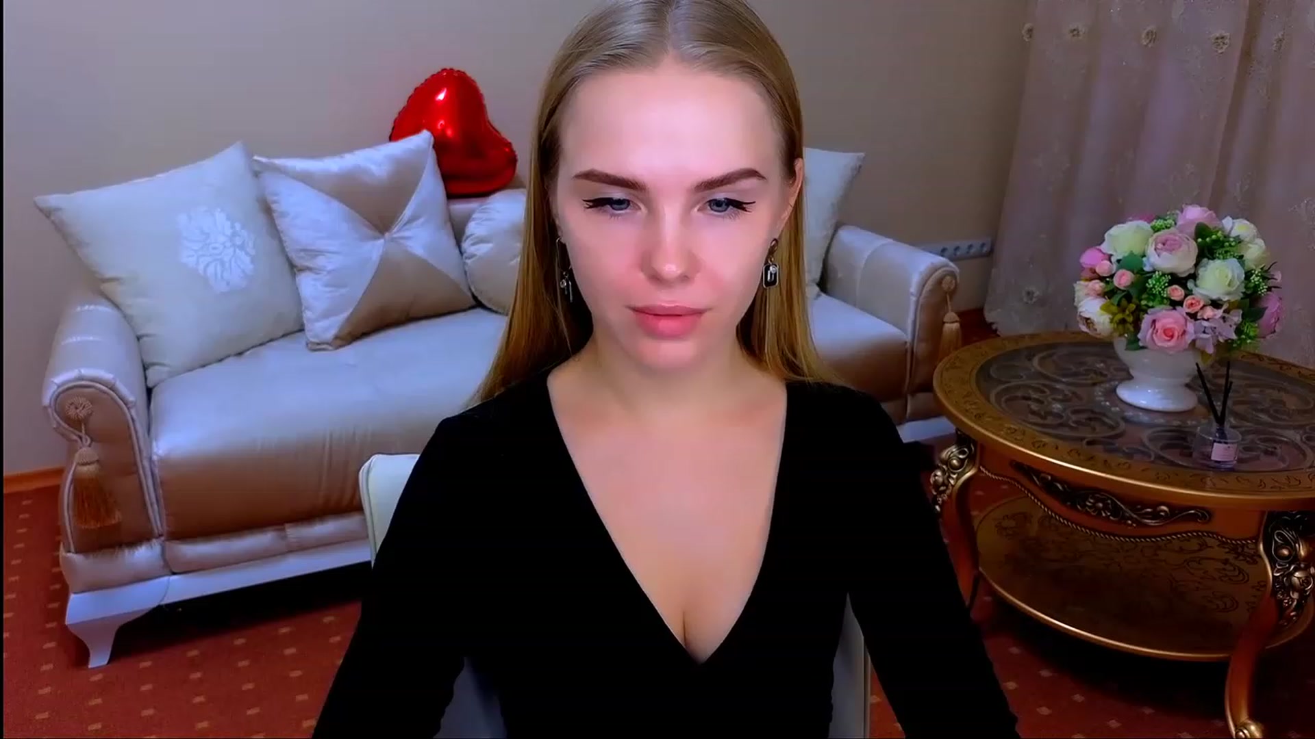 Gallery image thumbnail from Honey_Lucky's myfreecams stream on, 11/23/2023, 13:16 image 3 of 20