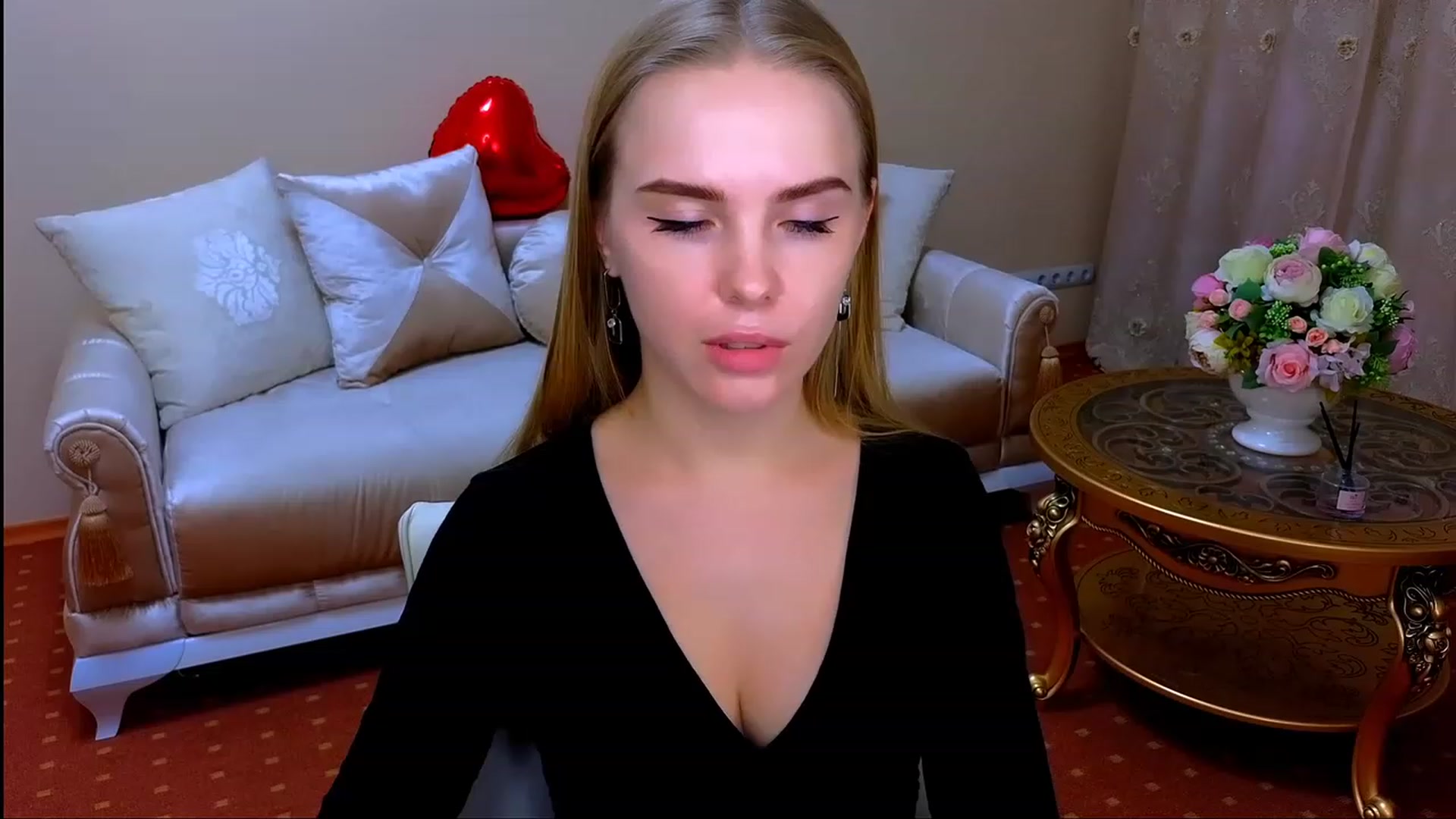 Gallery image thumbnail from Honey_Lucky's myfreecams stream on, 11/23/2023, 13:16 image 8 of 20