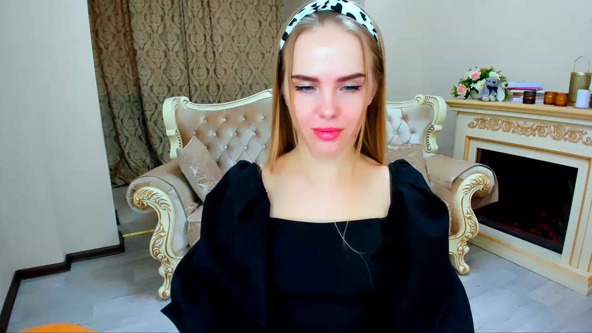 Gallery image thumbnail from Honey_Lucky's myfreecams stream on, 11/26/2023, 11:33 image 8 of 20