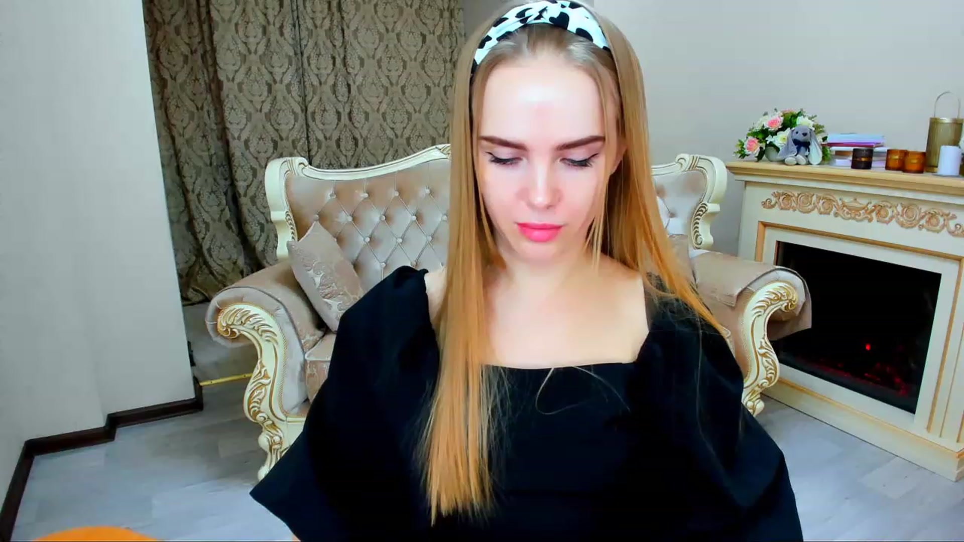 Gallery image thumbnail from Honey_Lucky's myfreecams stream on, 11/26/2023, 11:57 image 15 of 20