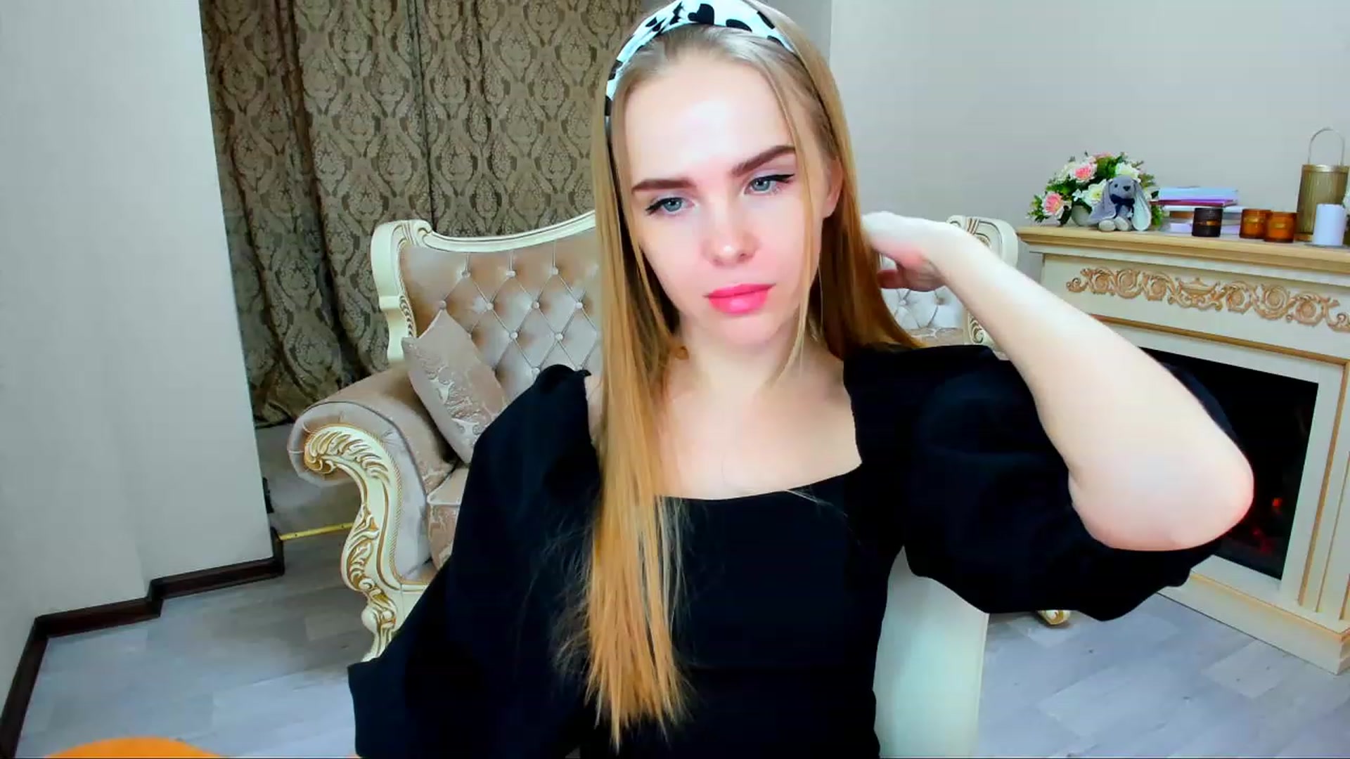Gallery image thumbnail from Honey_Lucky's myfreecams stream on, 11/26/2023, 11:57 image 8 of 20