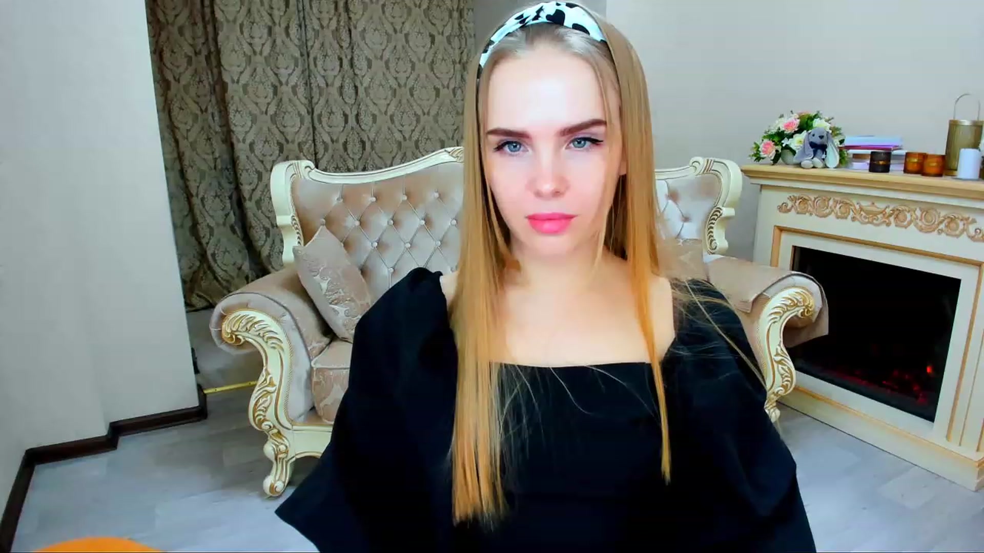Gallery image thumbnail from Honey_Lucky's myfreecams stream on, 11/26/2023, 11:57 image 19 of 20