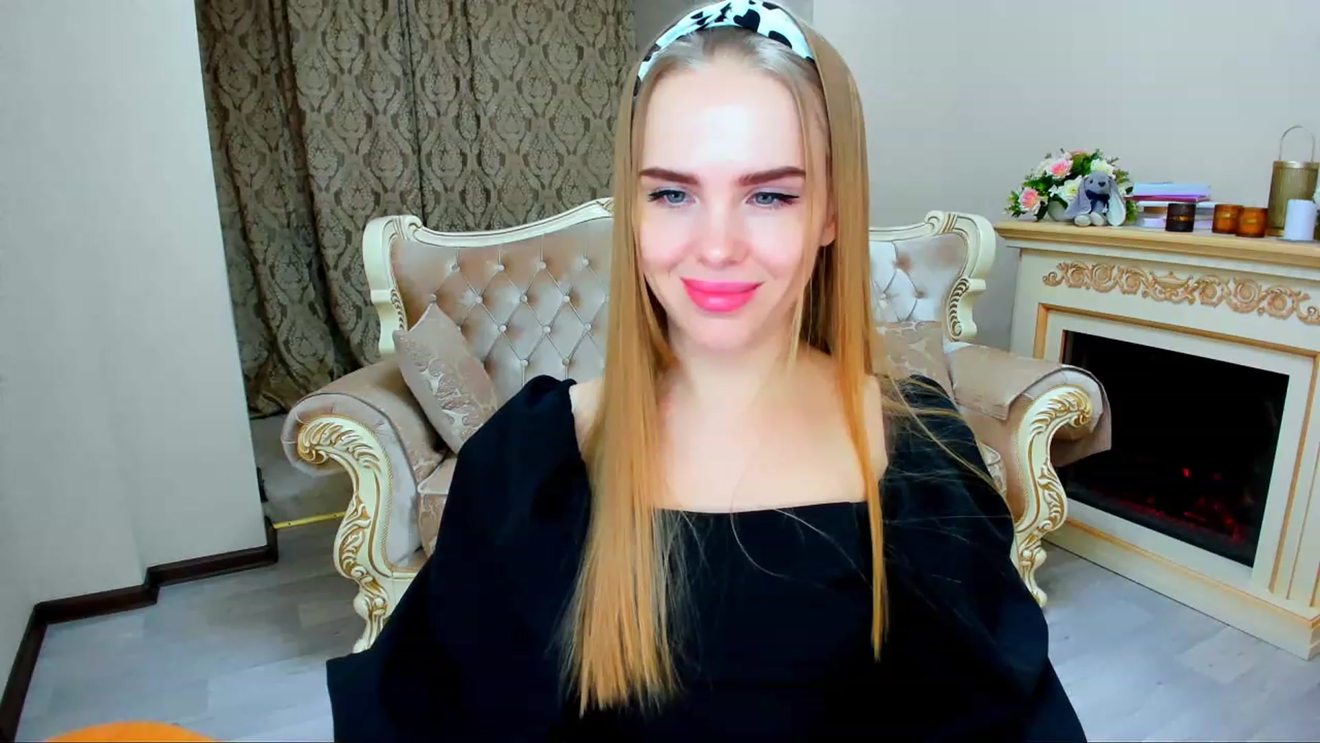 Gallery image thumbnail from Honey_Lucky's myfreecams stream on, 11/26/2023, 11:57 image 18 of 20