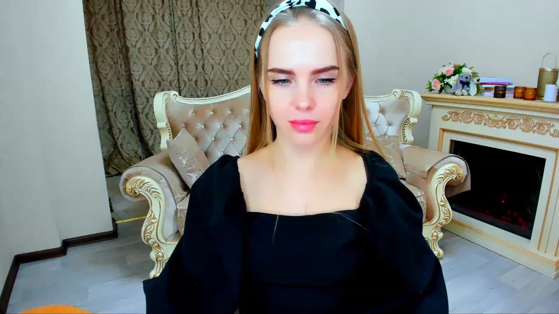 Gallery image thumbnail from Honey_Lucky's myfreecams stream on, 11/26/2023, 11:57 image 5 of 20