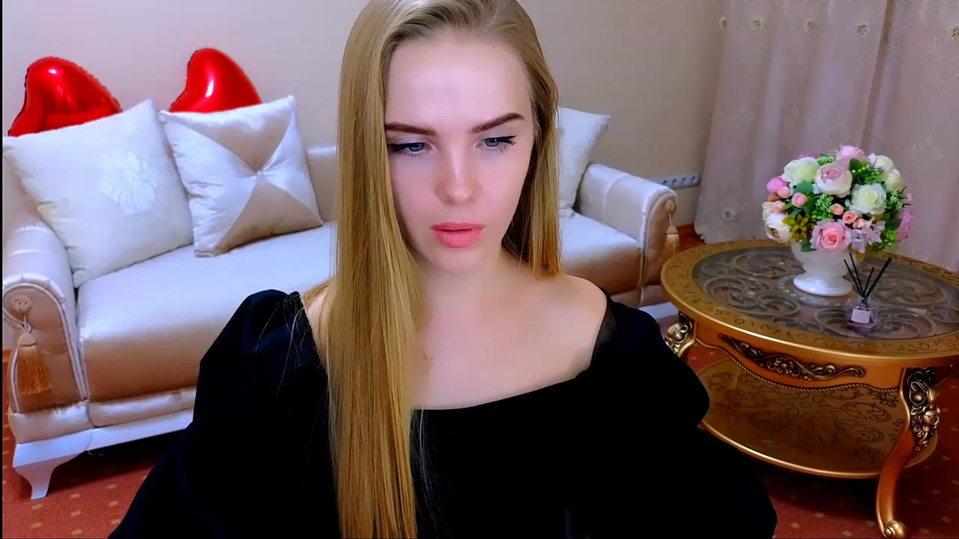 Gallery image thumbnail from Honey_Lucky's myfreecams stream on, 11/26/2023, 16:17 image 17 of 20