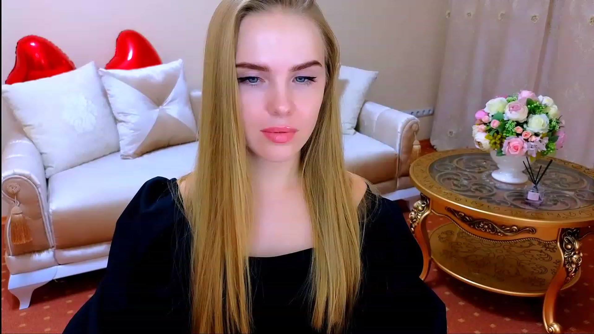 Gallery image thumbnail from Honey_Lucky's myfreecams stream on, 11/26/2023, 16:17 image 11 of 20