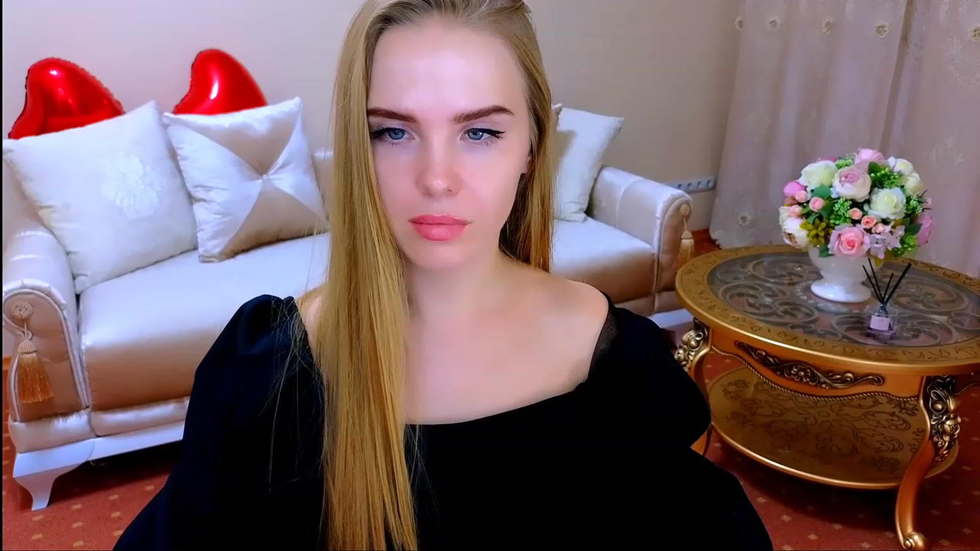 Gallery image thumbnail from Honey_Lucky's myfreecams stream on, 11/26/2023, 16:17 image 13 of 20