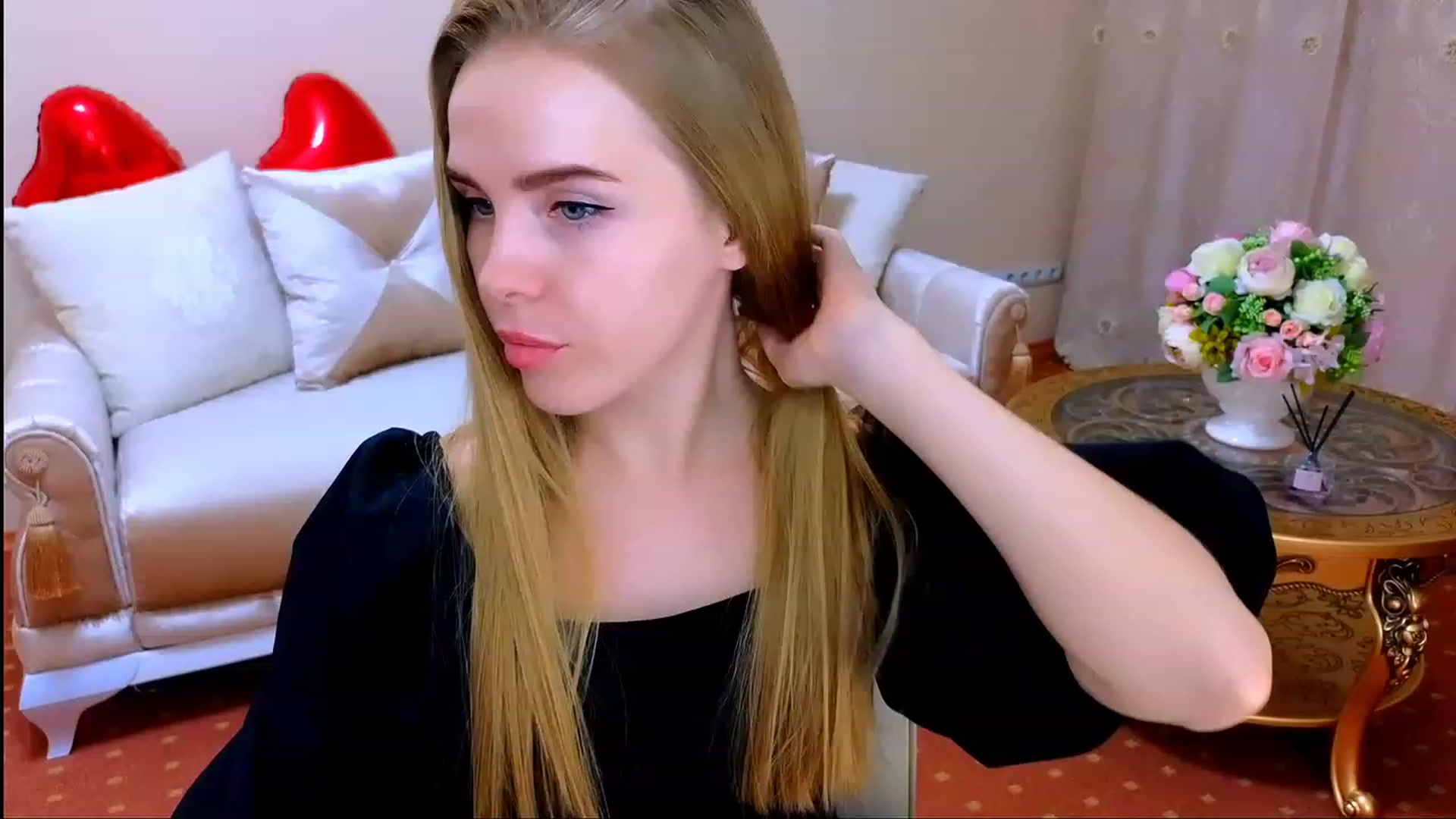 Gallery image thumbnail from Honey_Lucky's myfreecams stream on, 11/26/2023, 16:17 image 12 of 20
