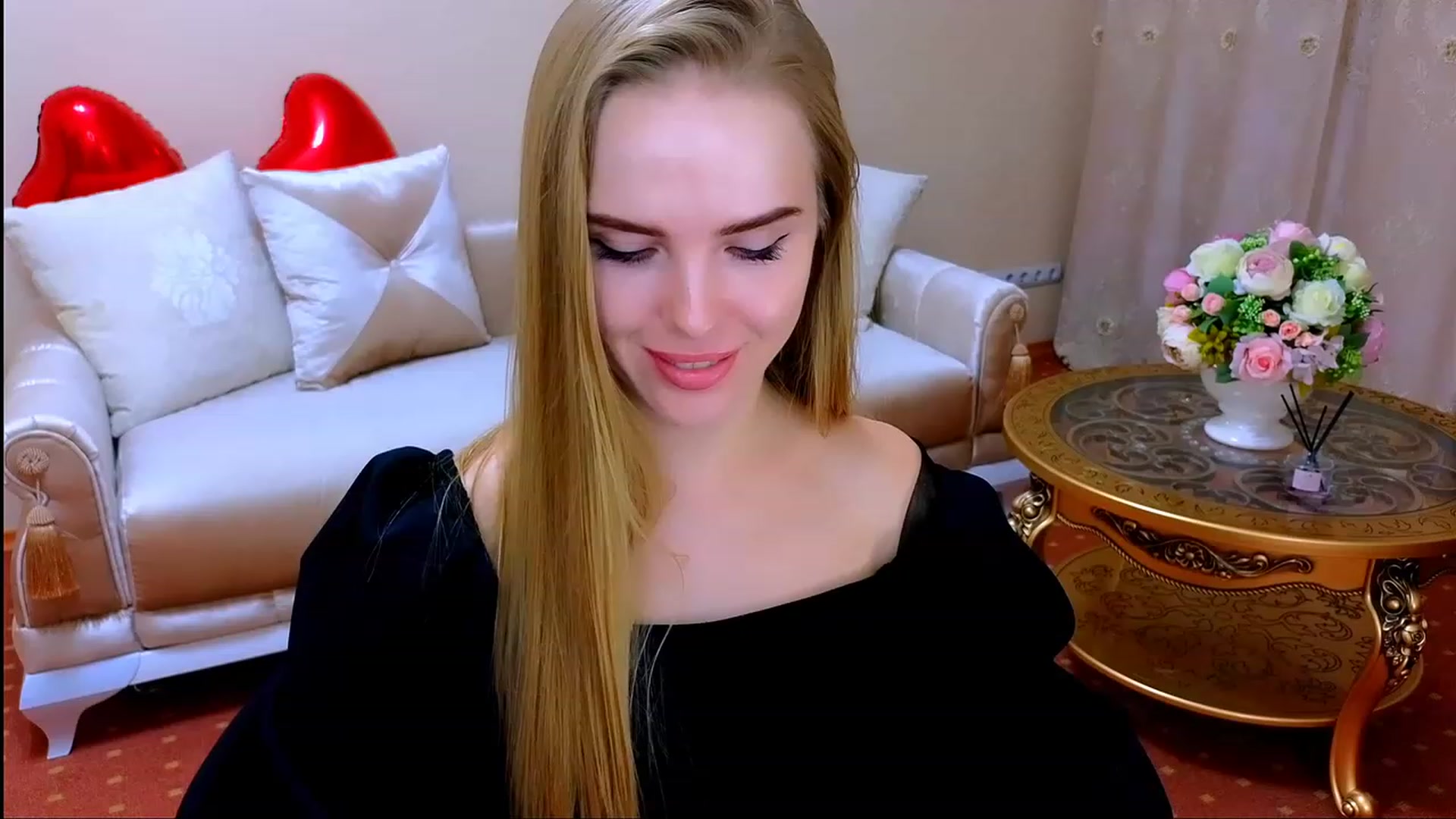 Gallery image thumbnail from Honey_Lucky's myfreecams stream on, 11/26/2023, 16:17 image 18 of 20