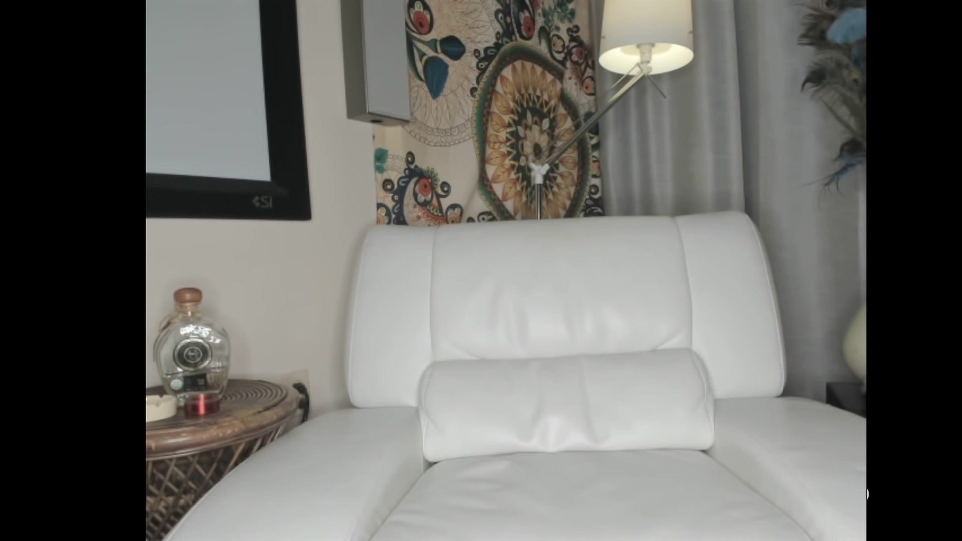 Gallery image thumbnail from Honey_Sukle's myfreecams stream on, 12/20/2022, 03:25 image 11 of 20