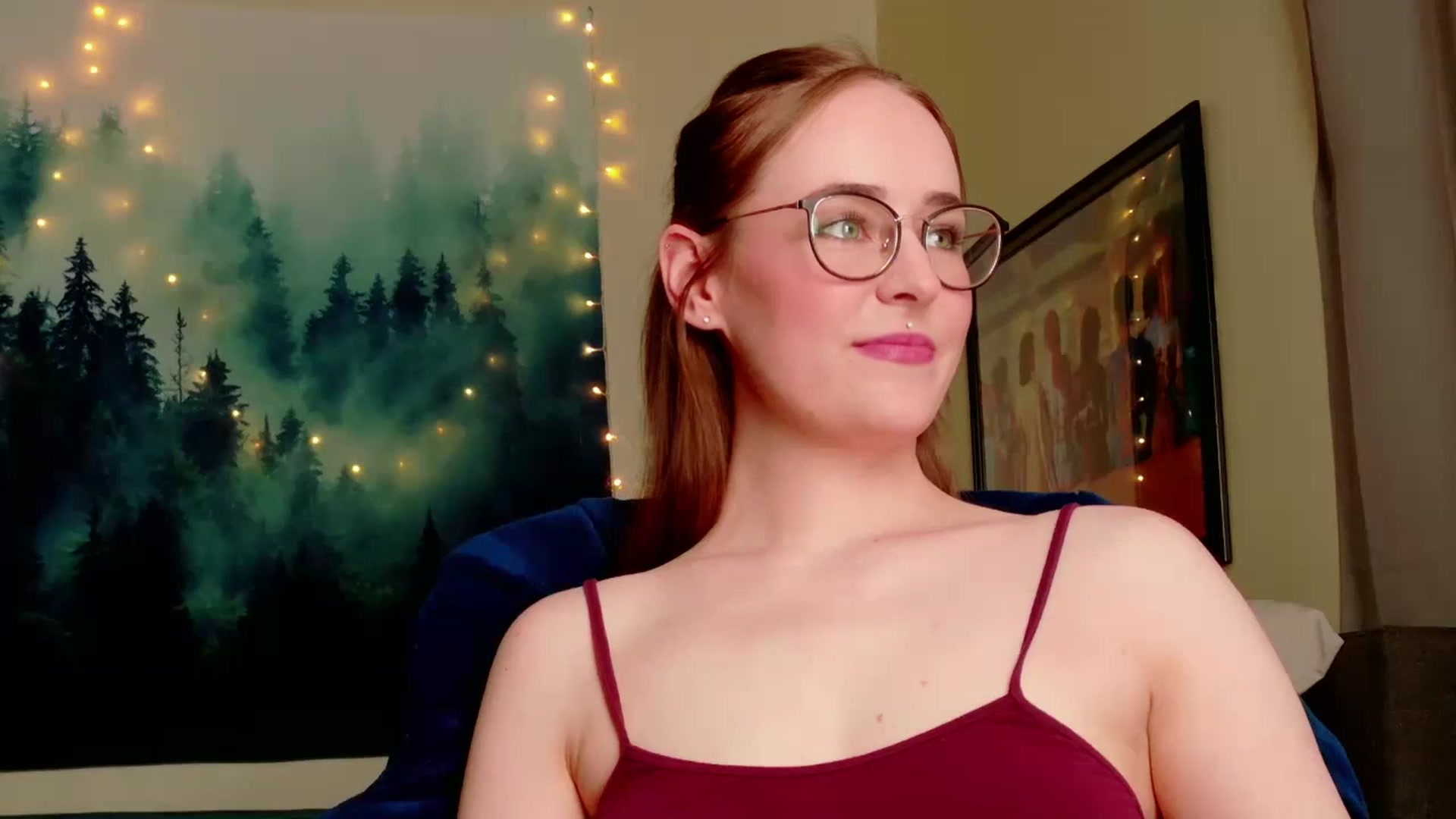 Gallery image thumbnail from Honey_bunny18's myfreecams stream on, 09/18/2024, 18:33 image 8 of 20