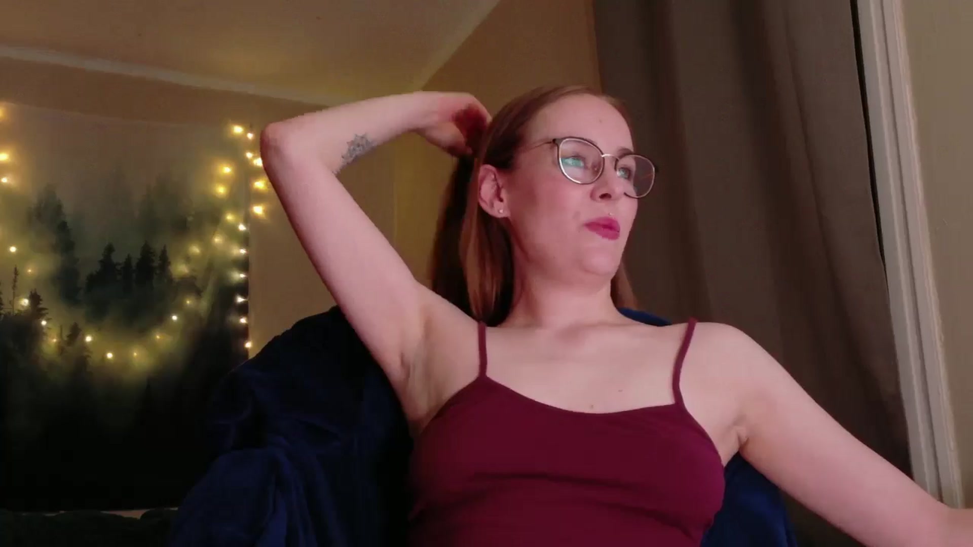 Gallery image thumbnail from Honey_bunny18's myfreecams stream on, 09/19/2024, 24:57 image 15 of 20