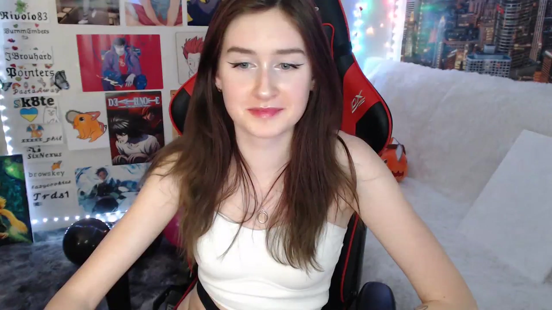 Gallery image thumbnail from Honey_dream's myfreecams stream on, 02/12/2024, 24:43 image 16 of 20