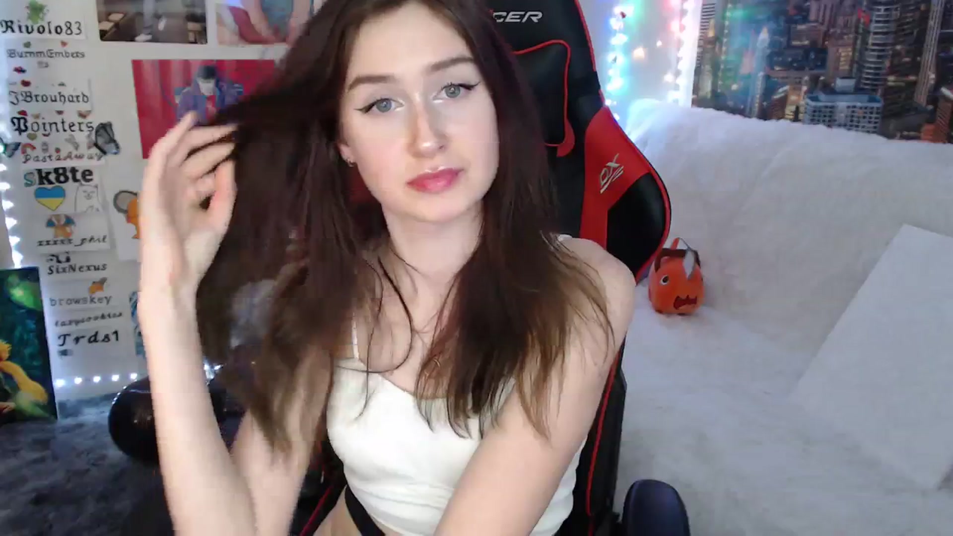 Gallery image thumbnail from Honey_dream's myfreecams stream on, 02/12/2024, 24:43 image 14 of 20