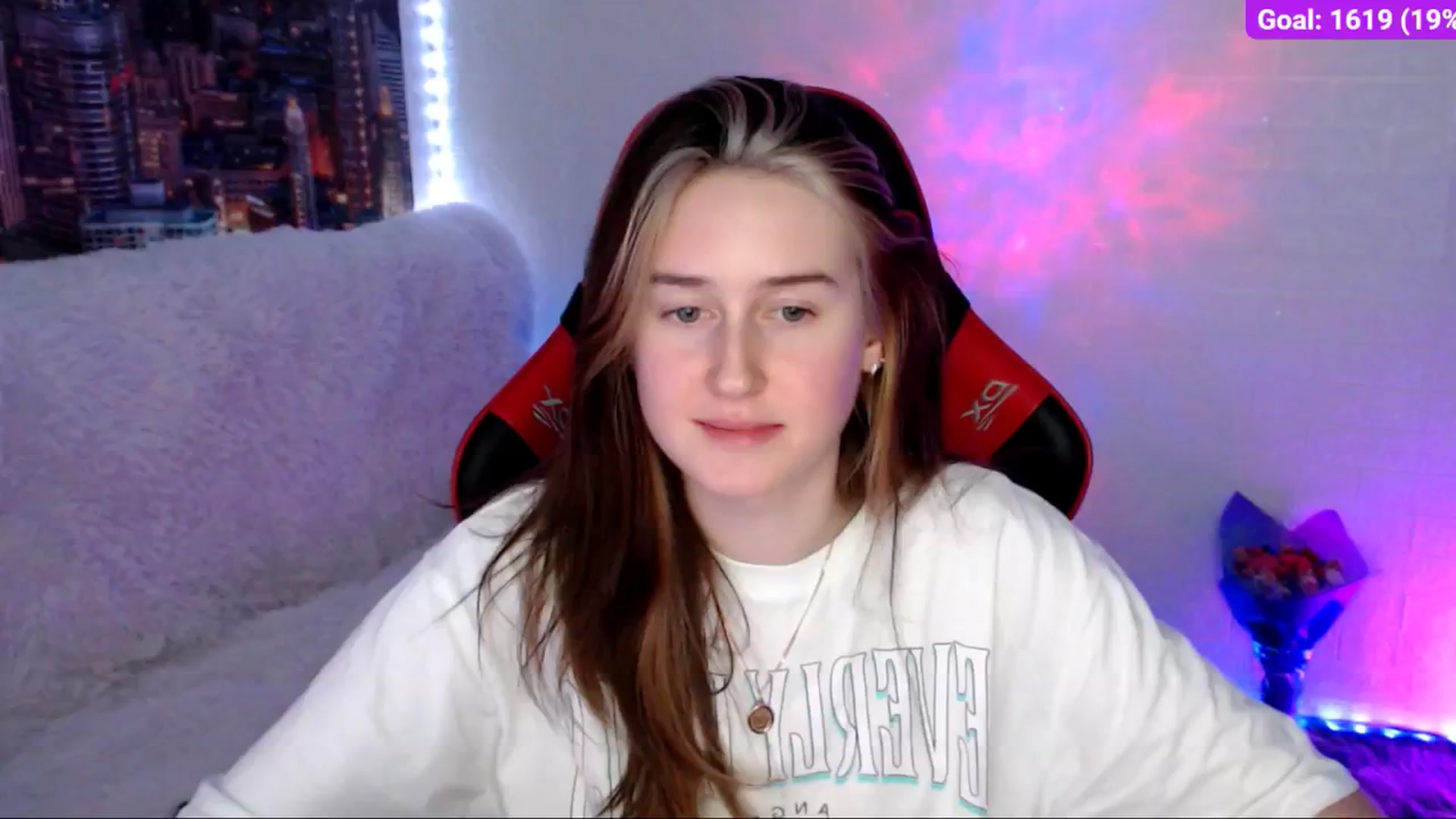 Gallery image thumbnail from Honey_dream's myfreecams stream on, 09/08/2024, 01:12 image 9 of 20