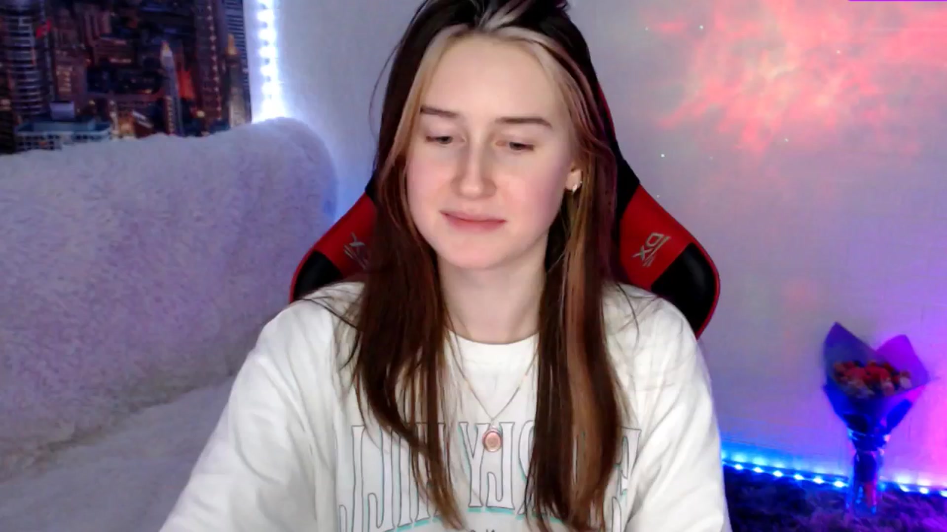Gallery image thumbnail from Honey_dream's myfreecams stream on, 09/08/2024, 01:12 image 3 of 20