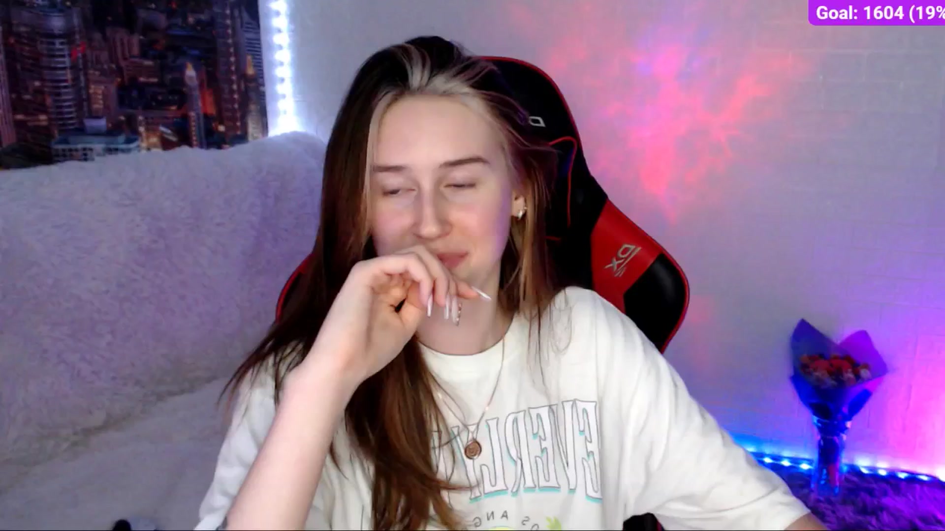 Gallery image thumbnail from Honey_dream's myfreecams stream on, 09/08/2024, 01:12 image 11 of 20