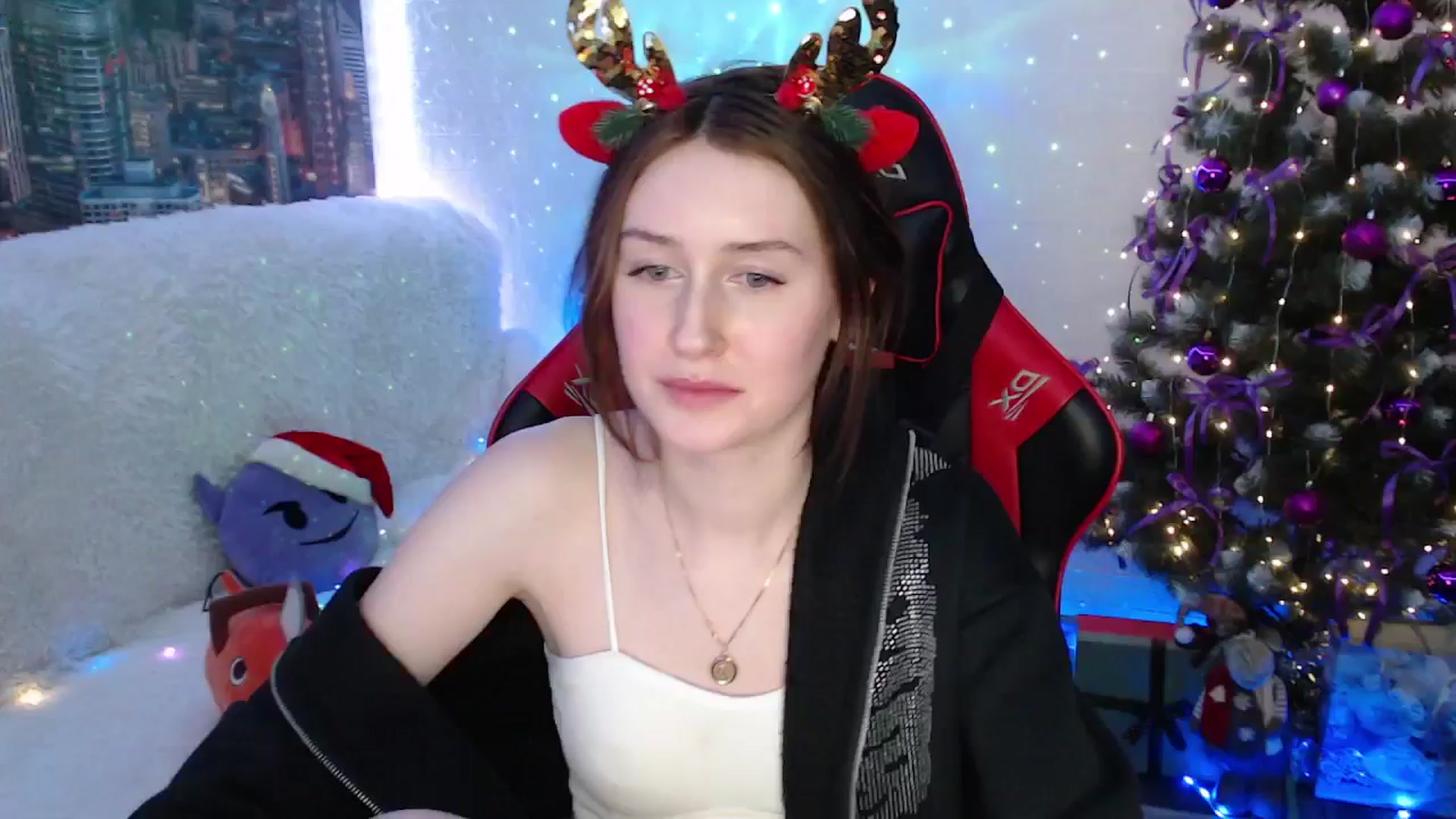 Gallery image thumbnail from Honey_dream's myfreecams stream on, 12/25/2024, 24:06 image 9 of 20