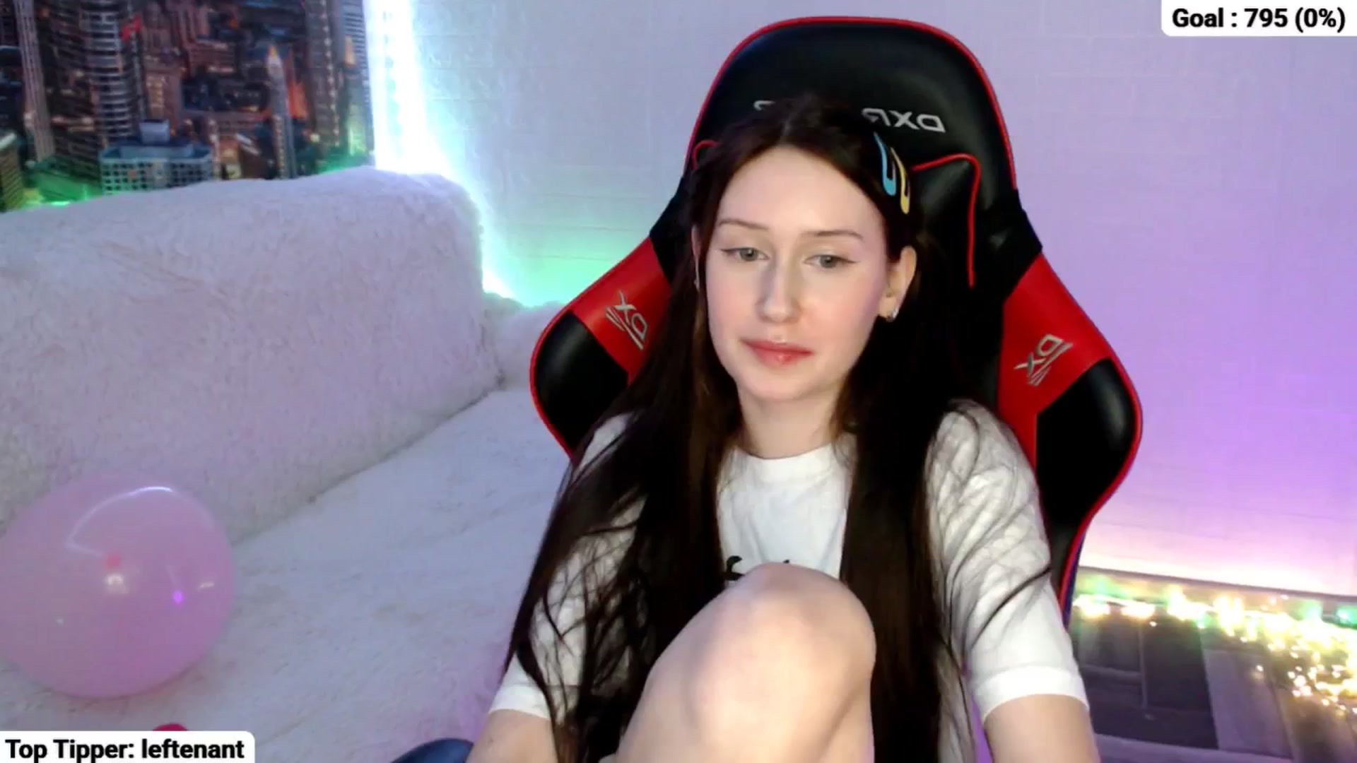 Gallery image thumbnail from Honey_dream's myfreecams stream on, 04/14/2025, 01:59 image 12 of 20