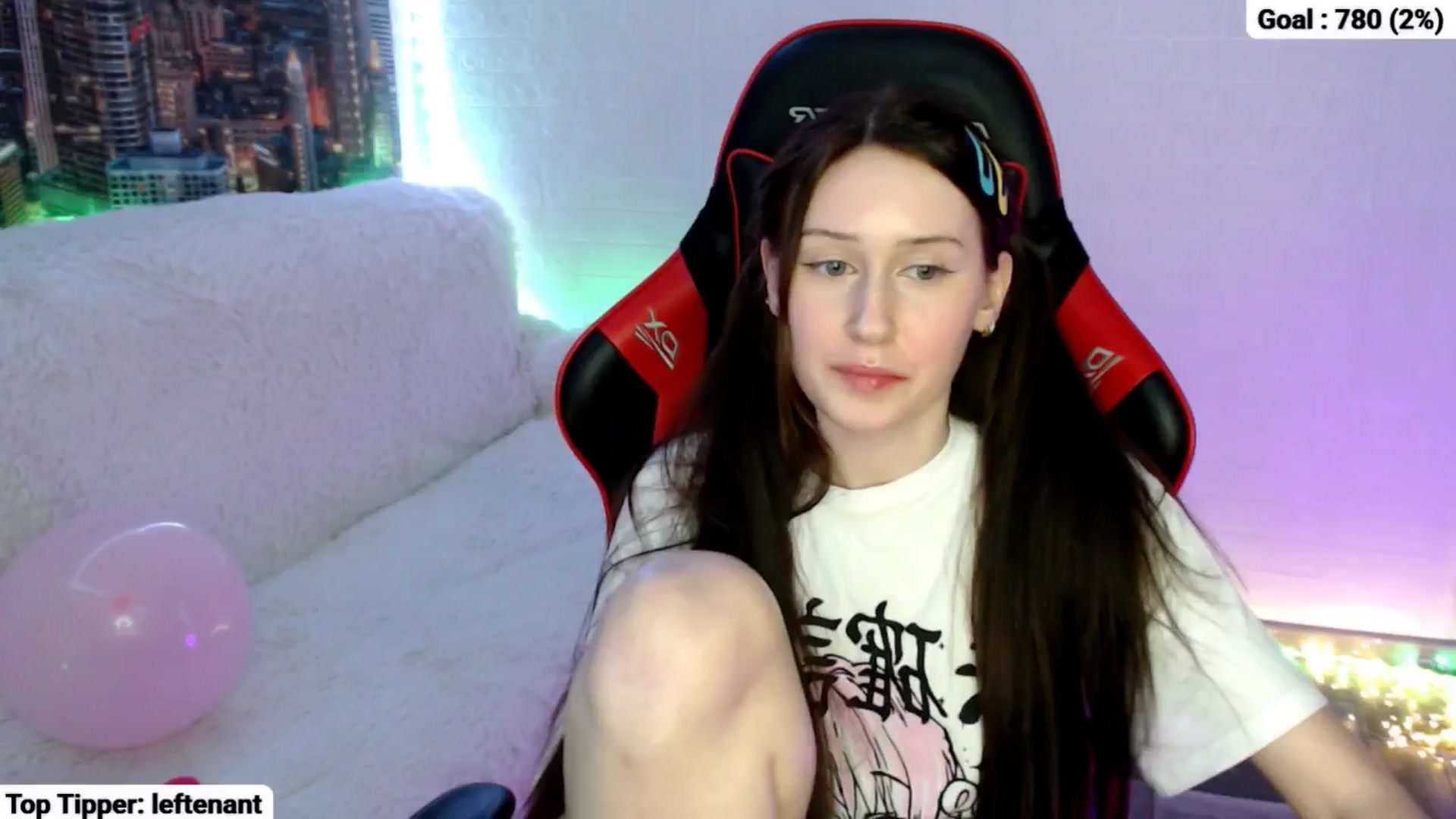 Gallery image thumbnail from Honey_dream's myfreecams stream on, 04/14/2025, 01:59 image 17 of 20