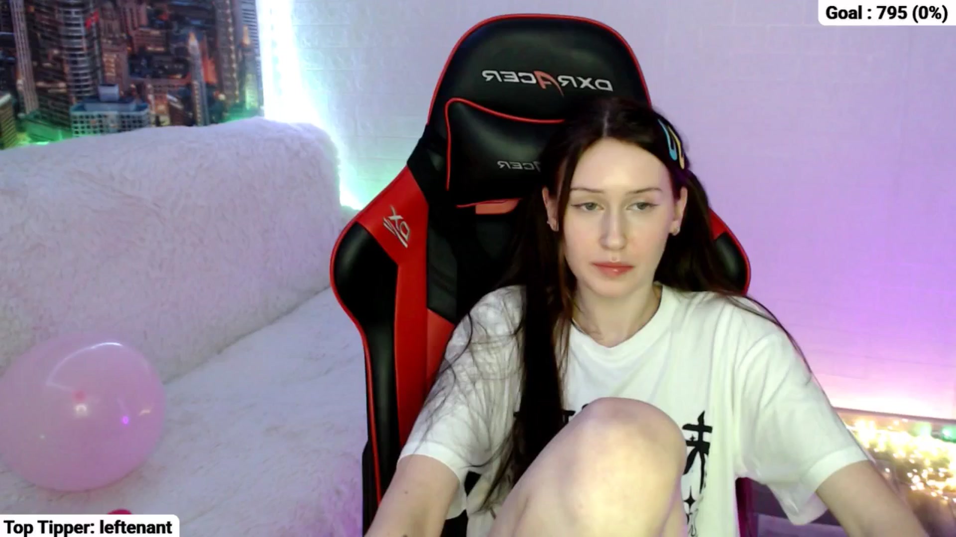 Gallery image thumbnail from Honey_dream's myfreecams stream on, 04/14/2025, 01:59 image 14 of 20