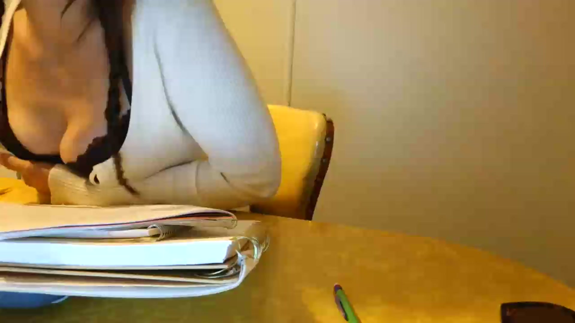 Gallery image thumbnail from Honey_luxxx's myfreecams stream on, 08/19/2026, 02:40 image 11 of 20