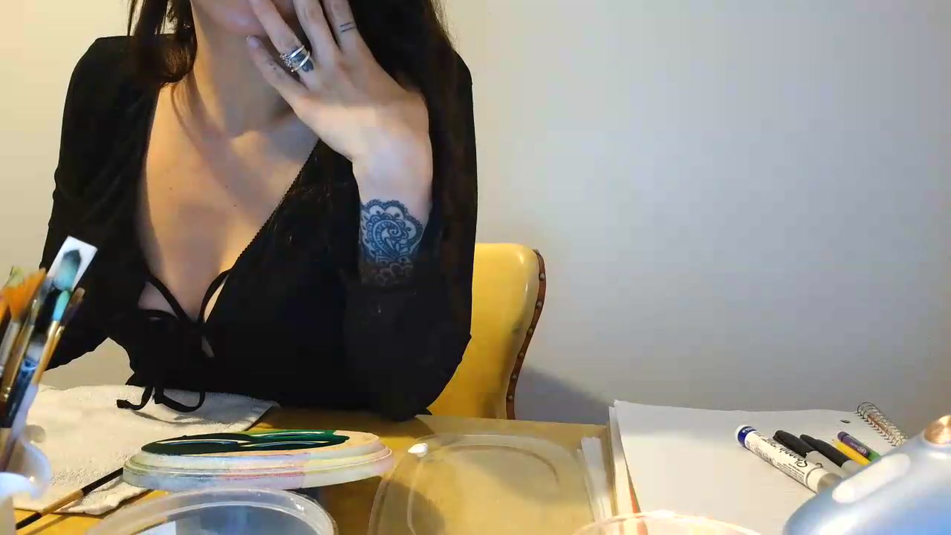 Gallery image thumbnail from Honey_luxxx's myfreecams stream on, 08/20/2026, 01:03 image 2 of 20