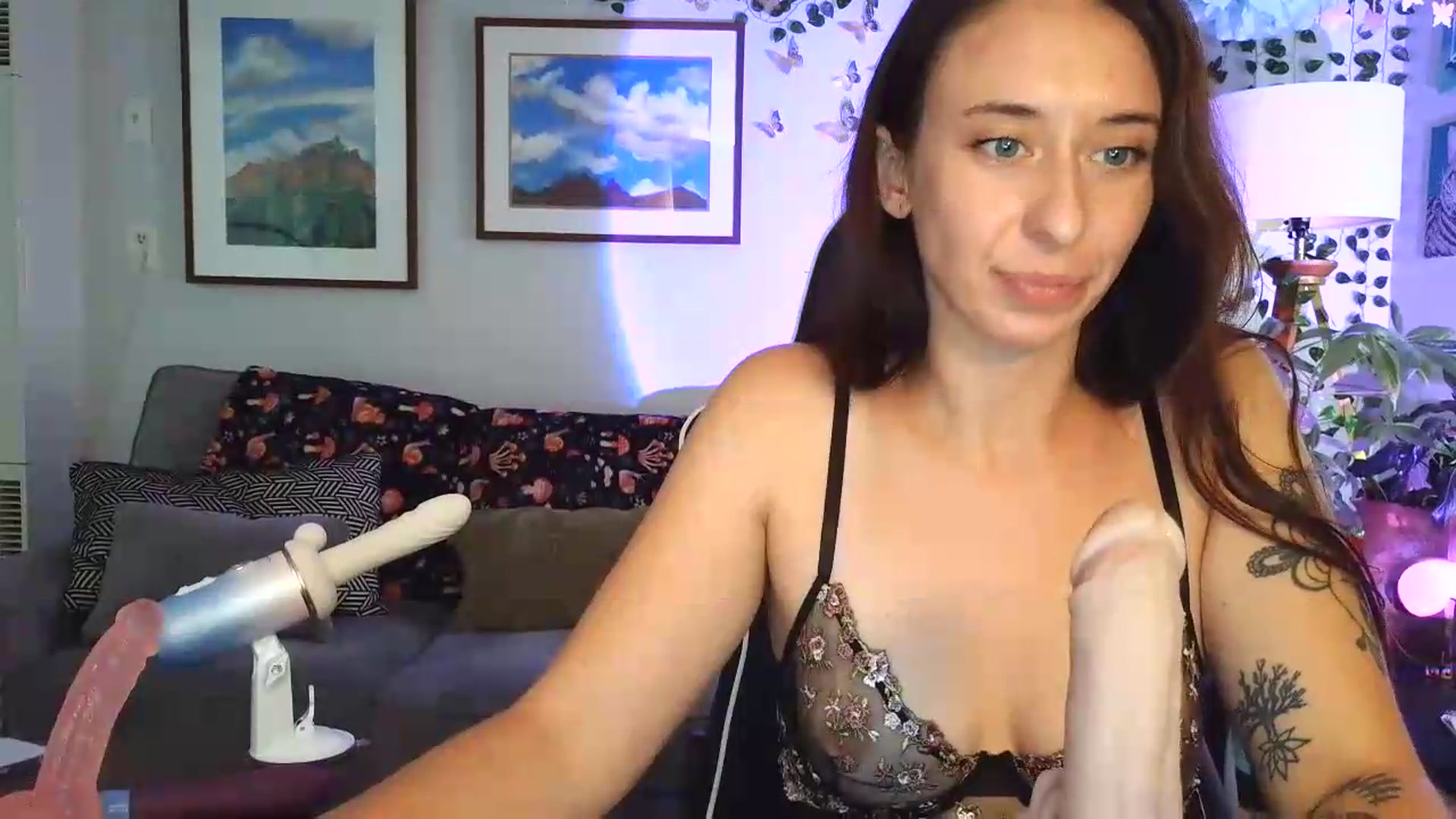 Gallery image thumbnail from Honey_luxxx's myfreecams stream on, 08/24/2026, 22:08 image 19 of 20