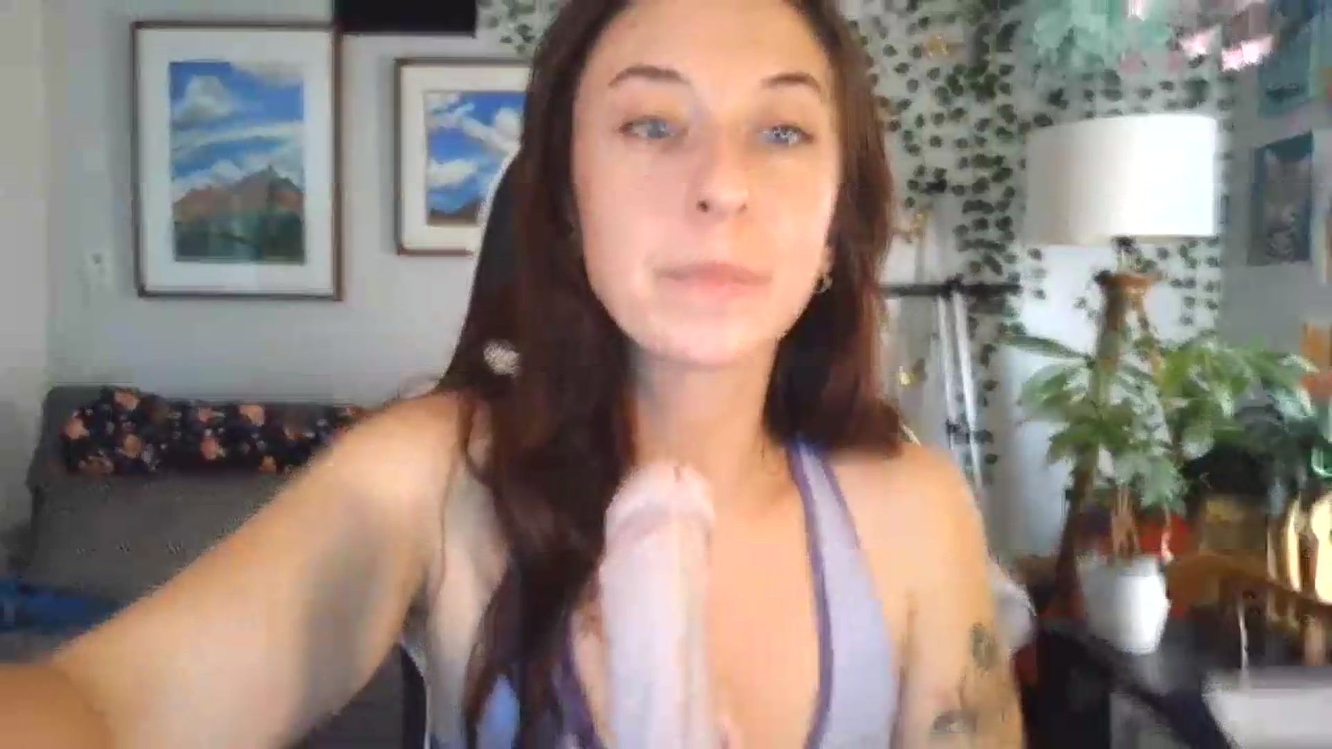 Gallery image thumbnail from Honey_luxxx's myfreecams stream on, 08/26/2026, 20:36 image 13 of 20
